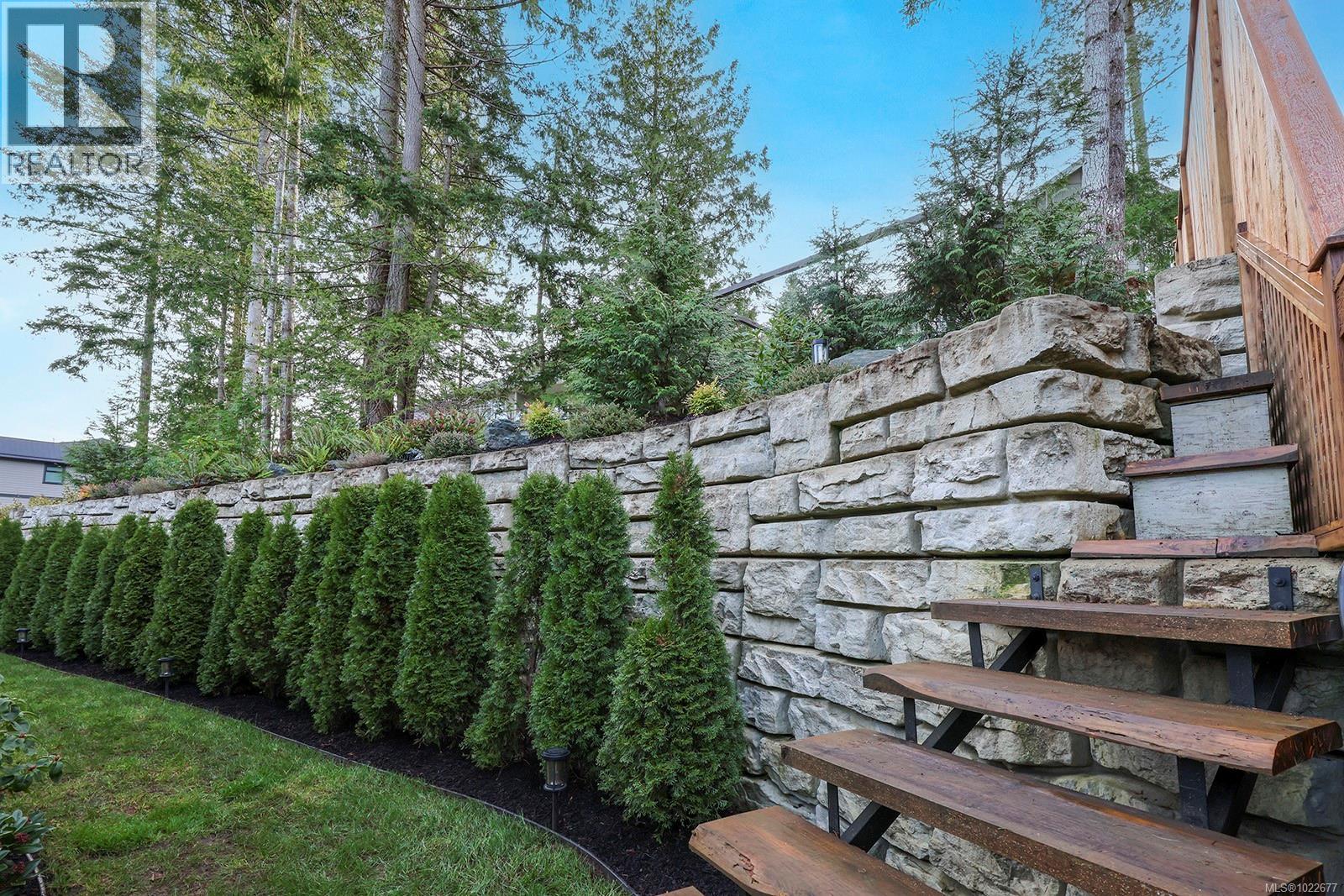 3221 Klanawa Cres, Courtenay