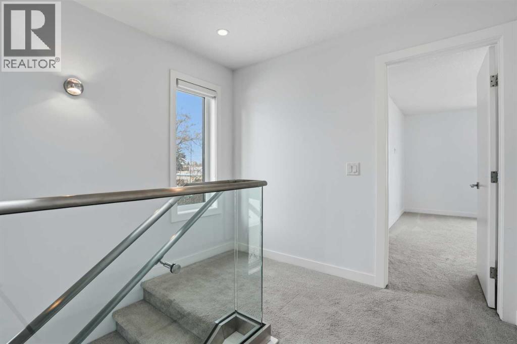 Single Family House for Sale in  Westmount Road NW West Hillhurst Calgary 