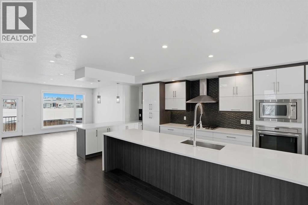 Single Family House for Sale in  Westmount Road NW West Hillhurst Calgary 