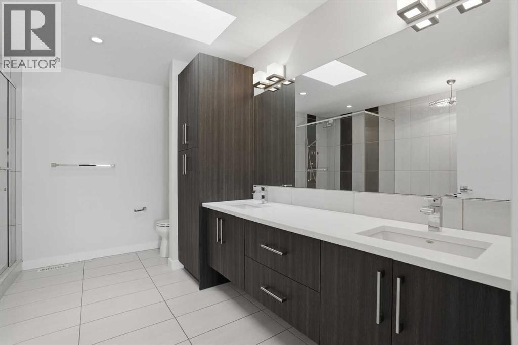 Single Family House for Sale in  Westmount Road NW West Hillhurst Calgary 