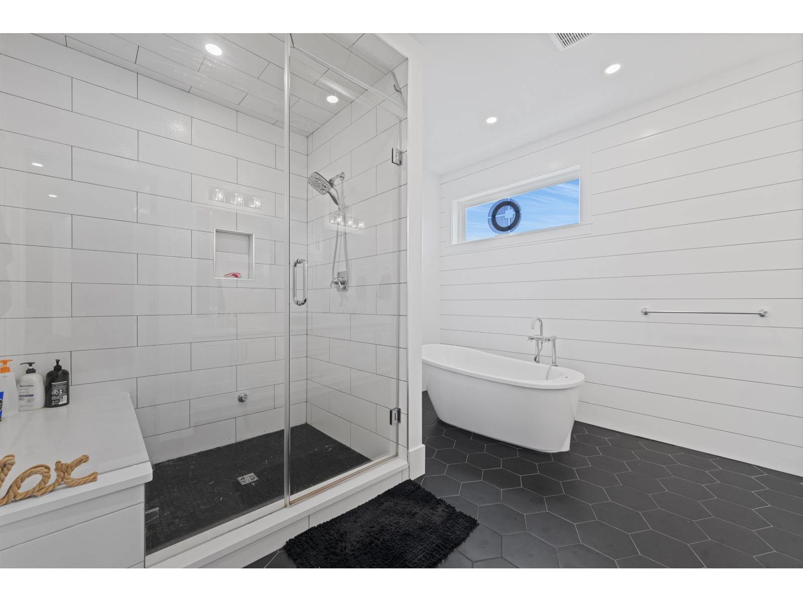 16466 103 AVENUE, Surrey