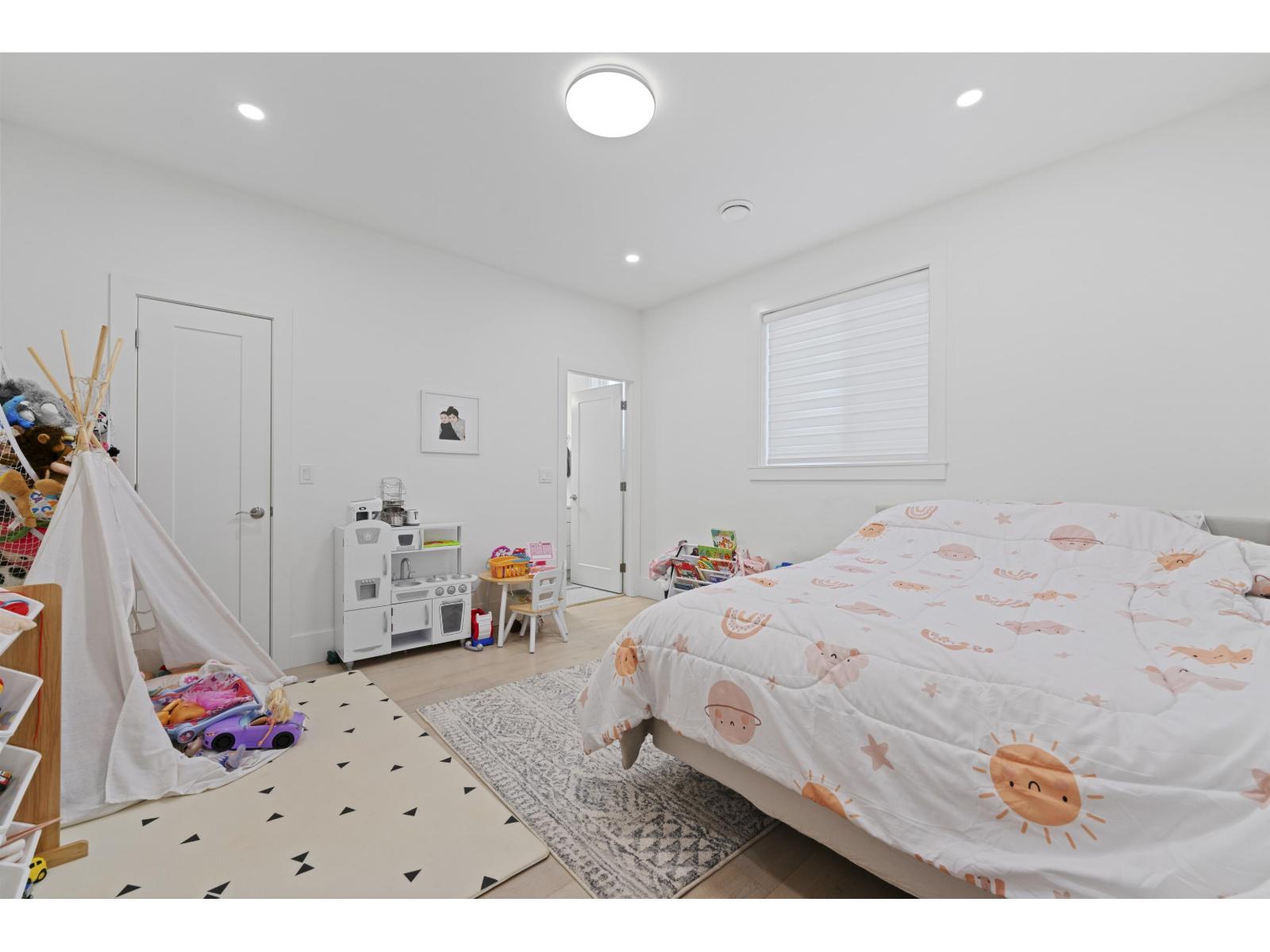 16466 103 AVENUE, Surrey