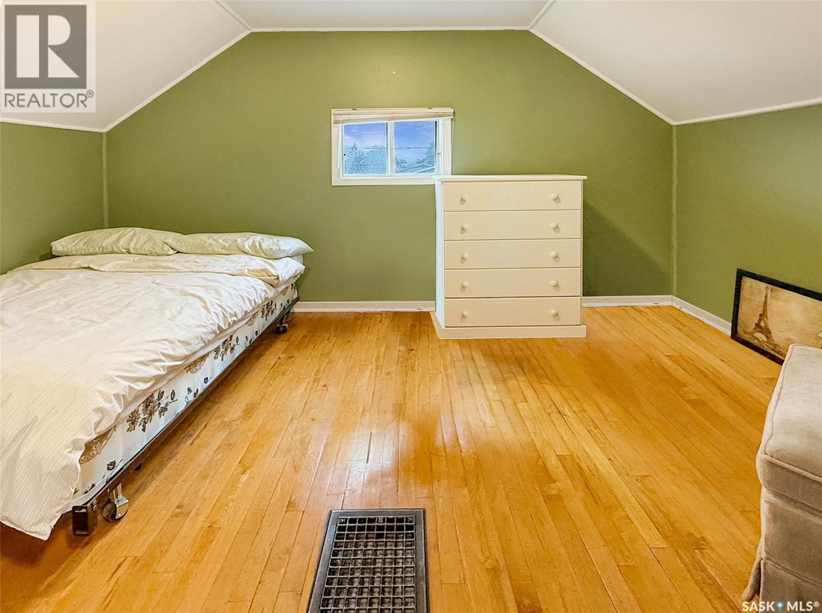 Single Family House for Sale in  th AVENUE NW Swift Current 