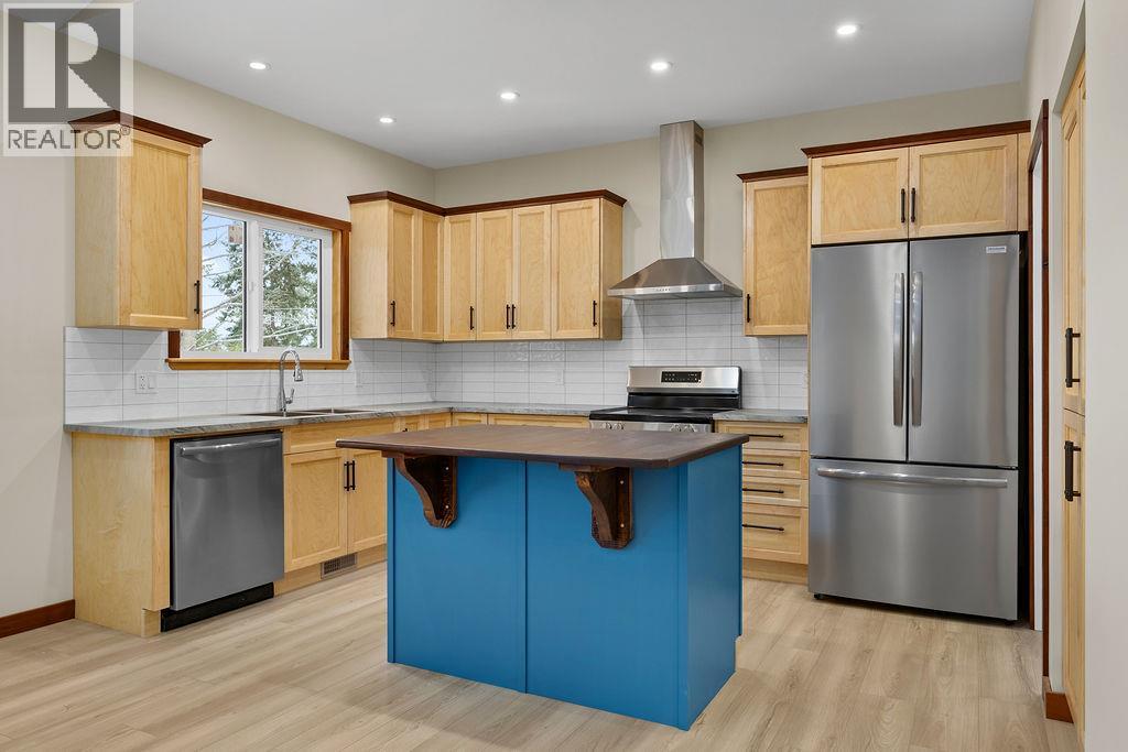  766 Balsam Road, Kelowna