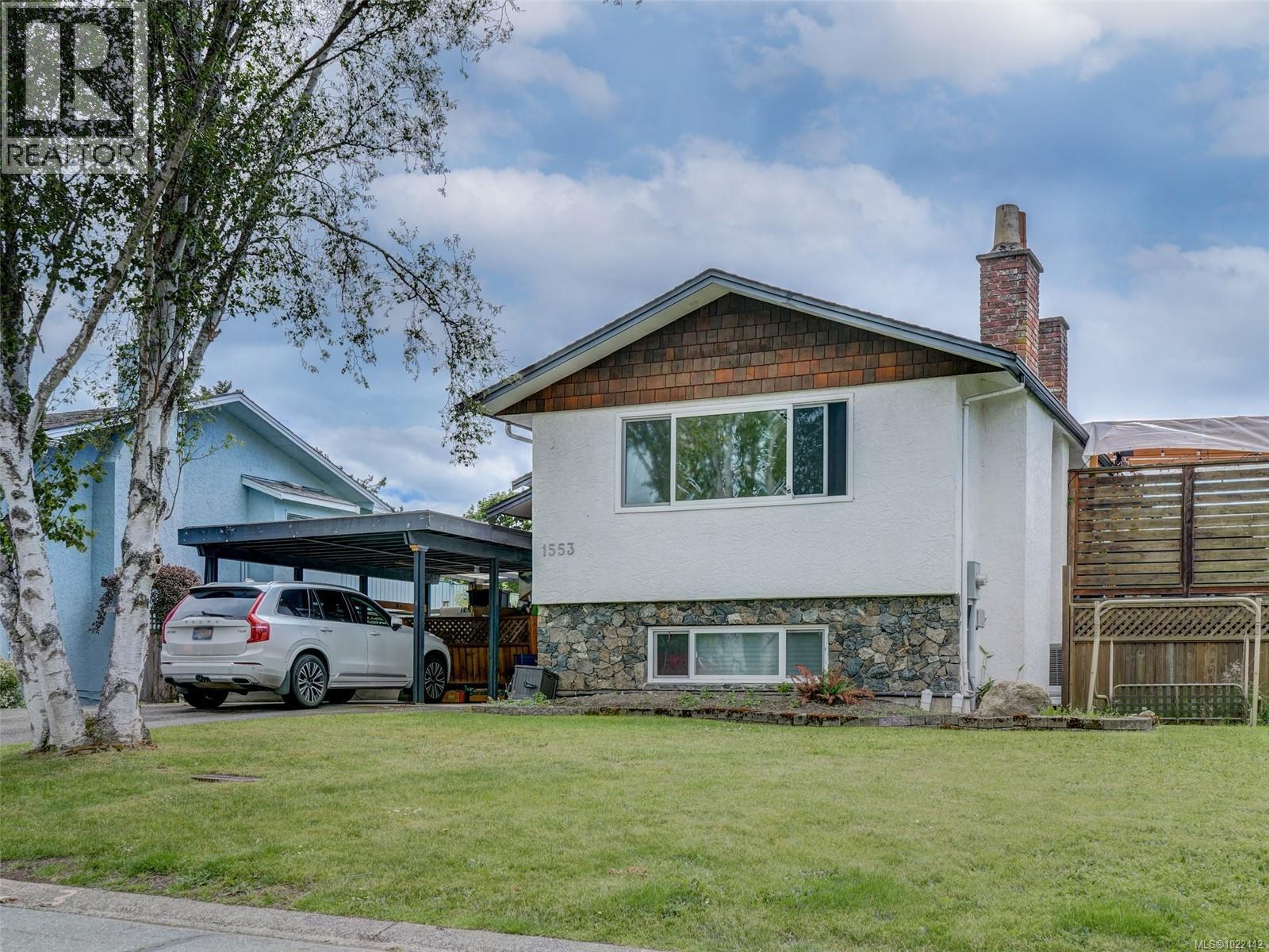 1553 Fremont Pl, Saanich