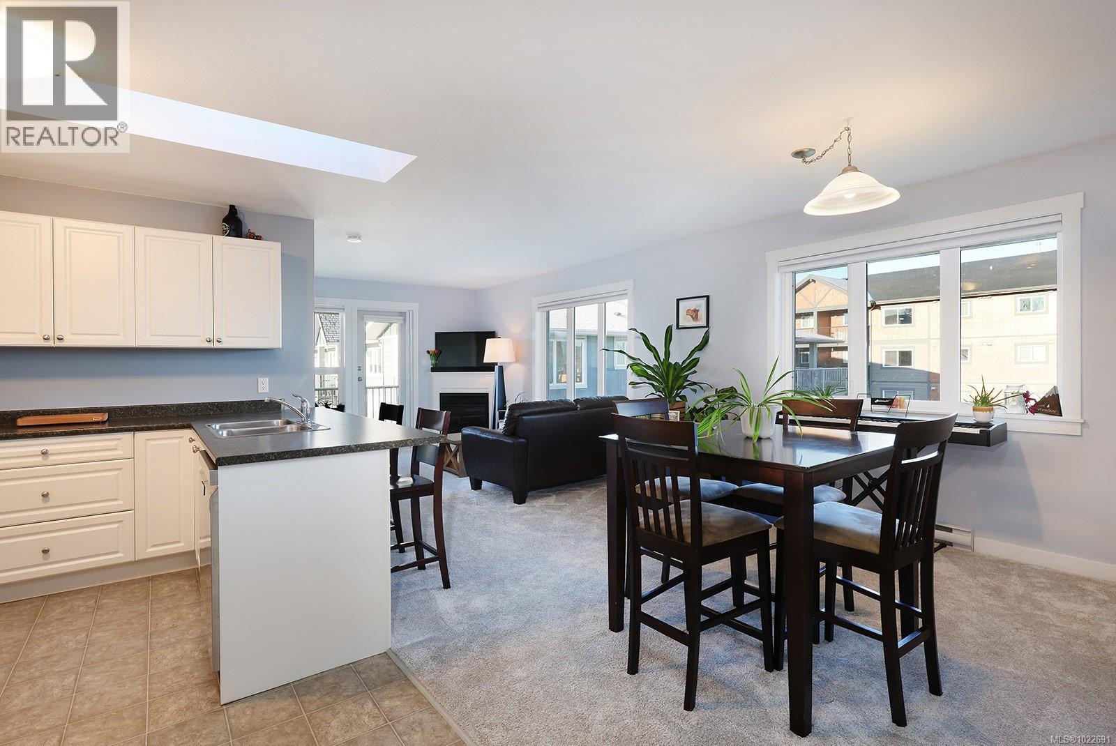 33 111 20th St, Courtenay