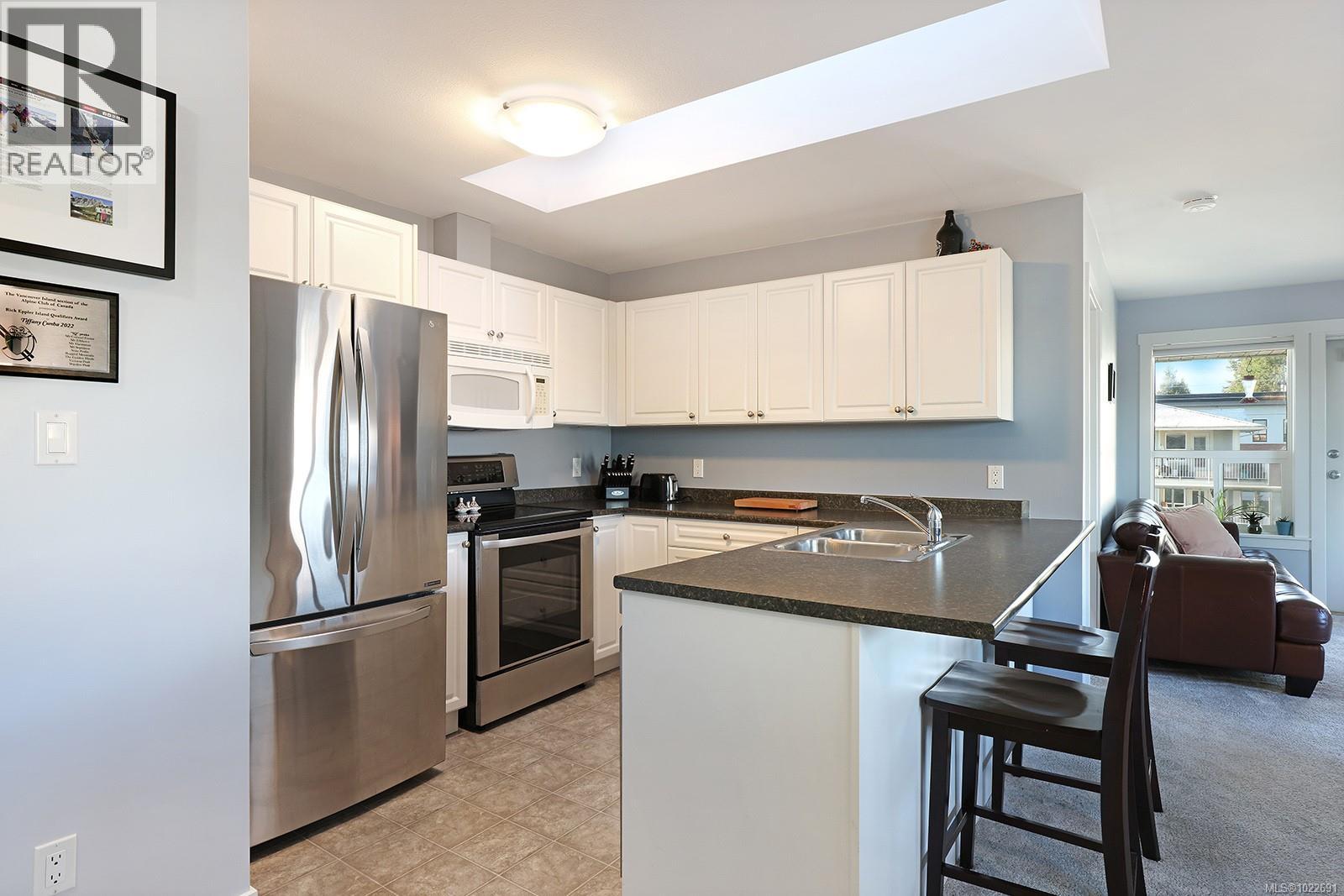 33 111 20th St, Courtenay