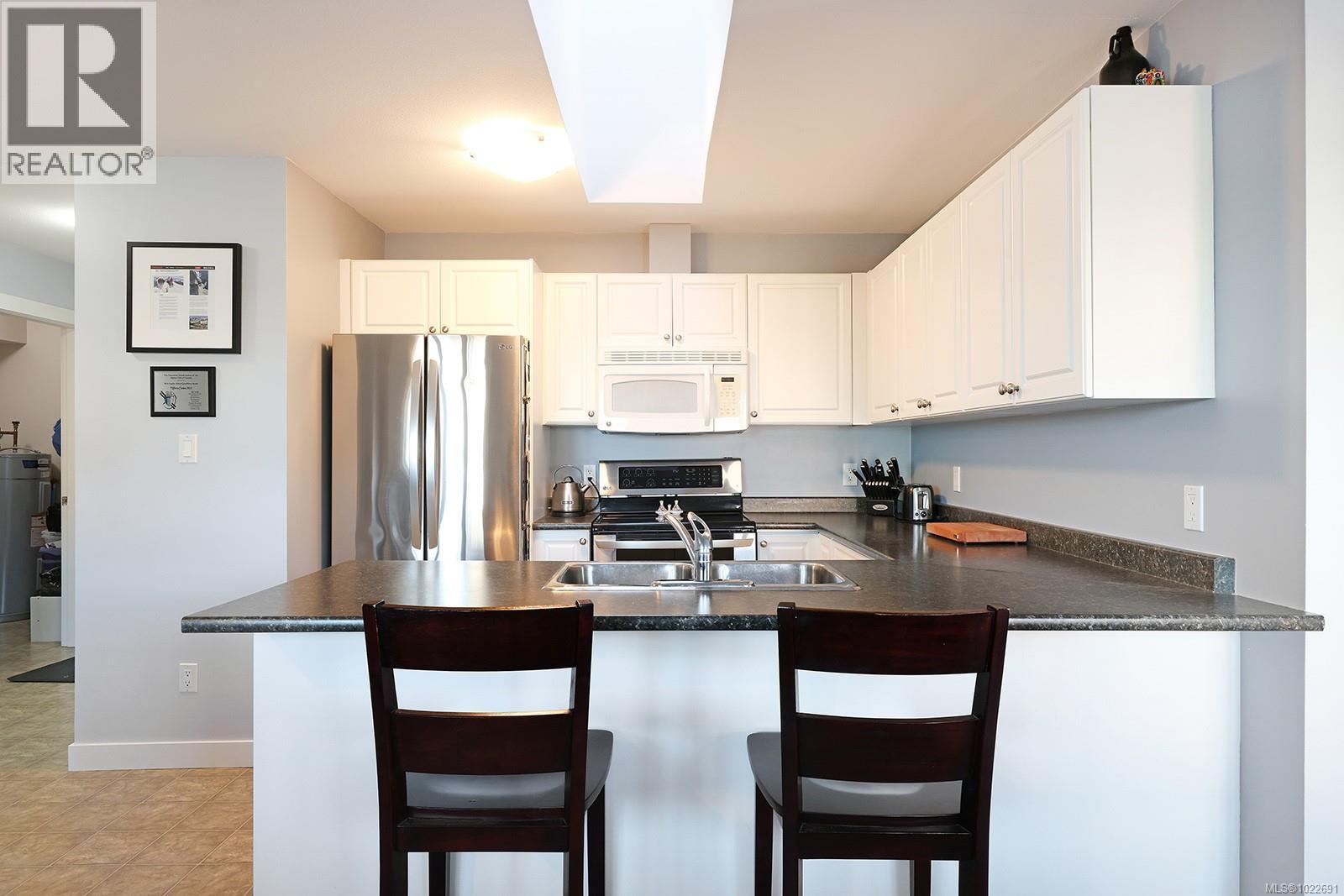 33 111 20th St, Courtenay