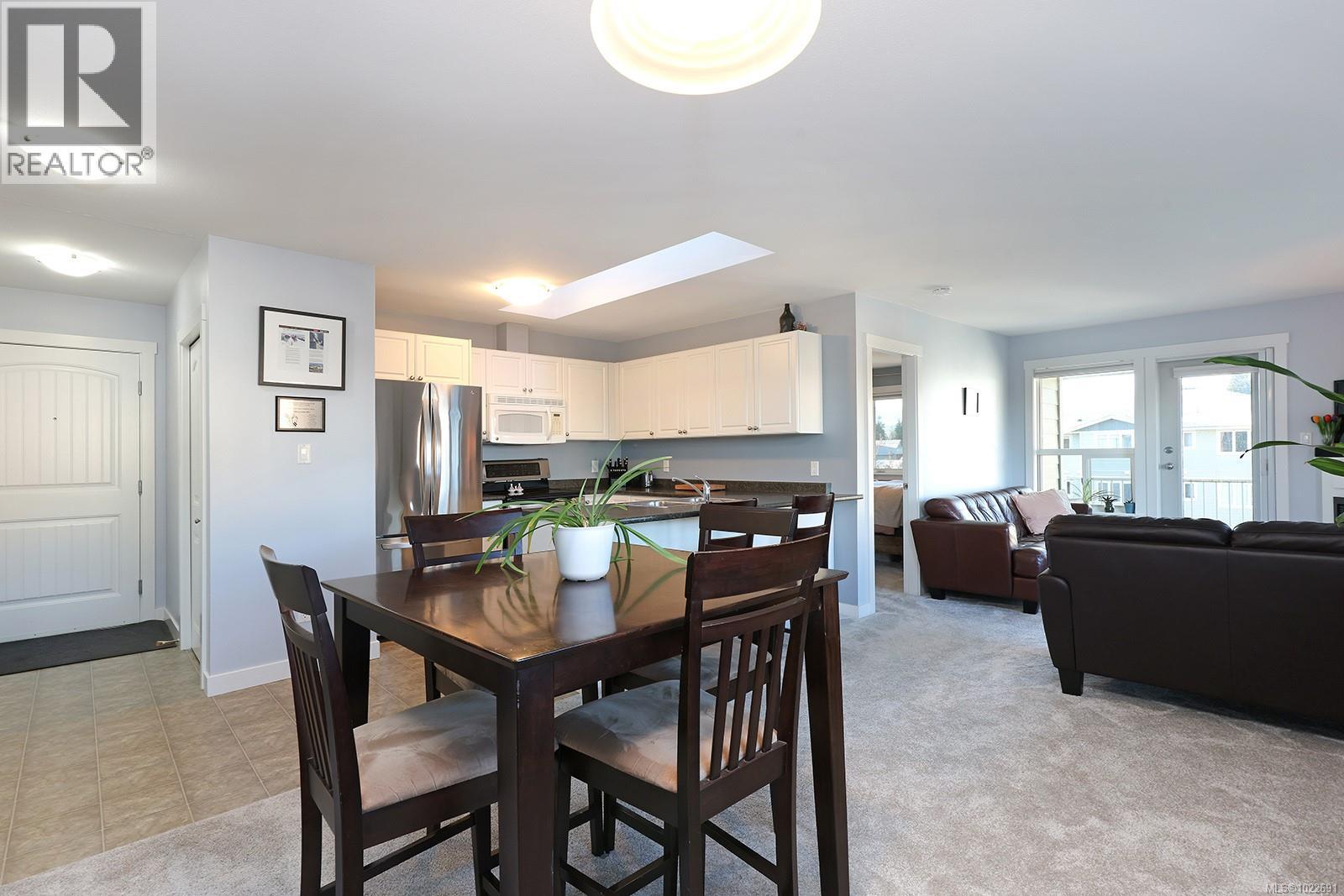 33 111 20th St, Courtenay