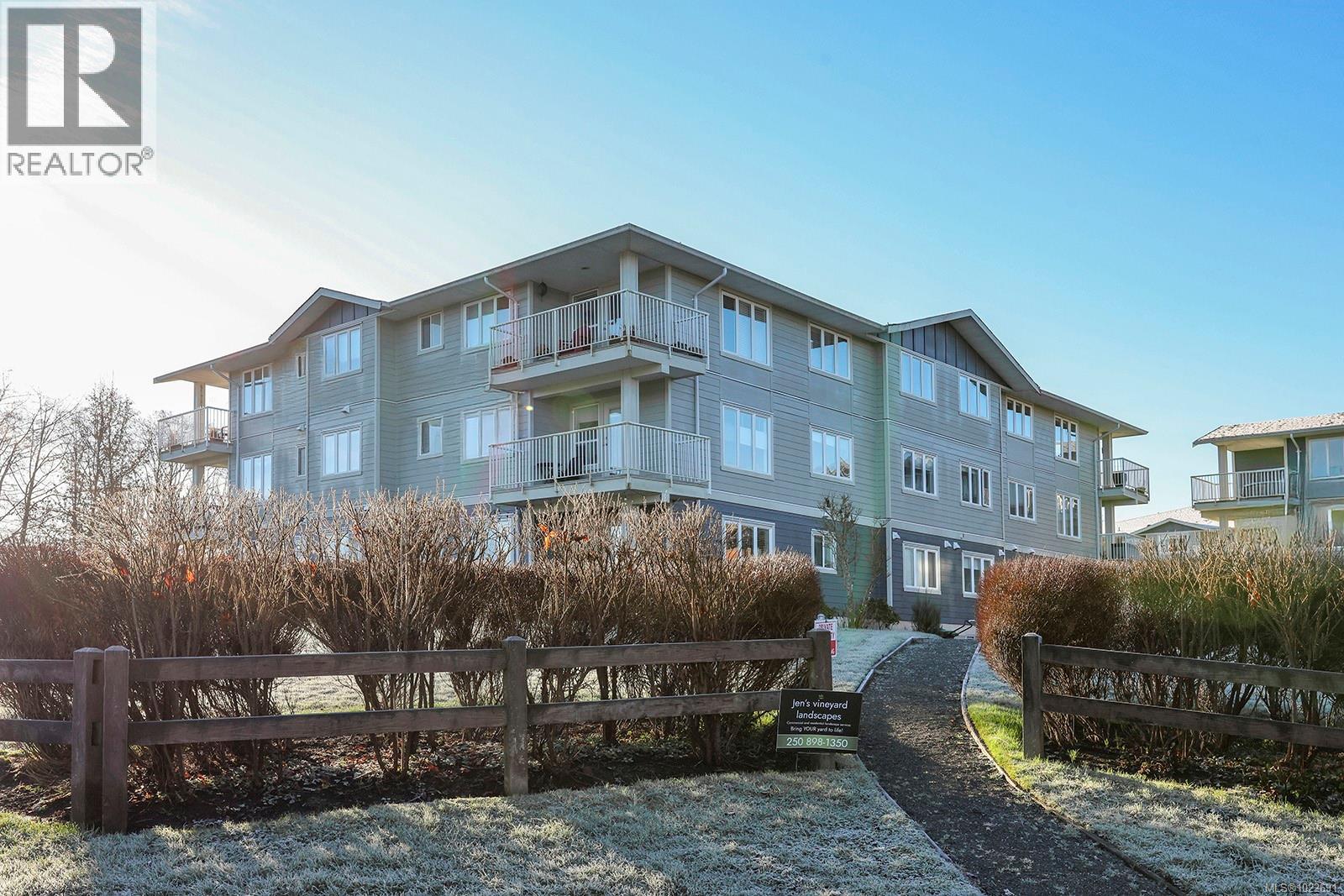 33 111 20th St, Courtenay