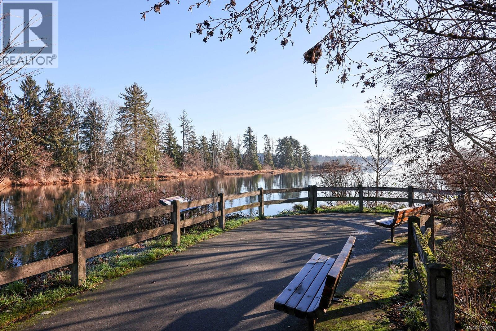 33 111 20th St, Courtenay