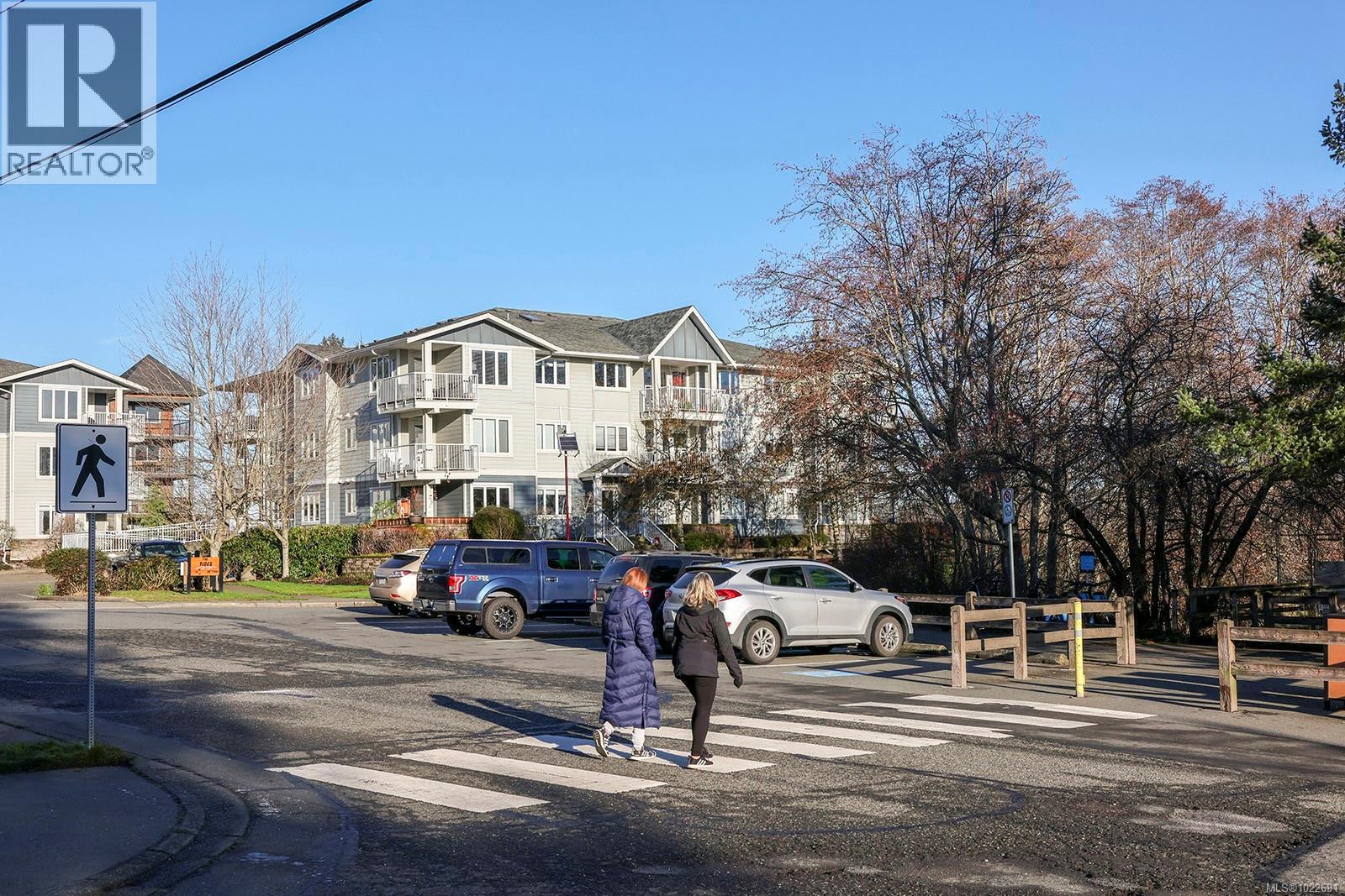 33 111 20th St, Courtenay