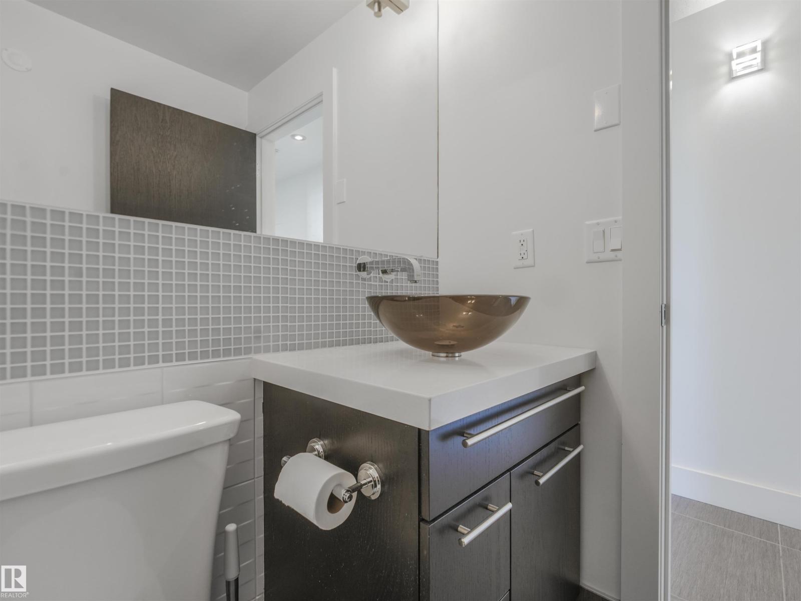 #1704 9939 109 ST NW - 21