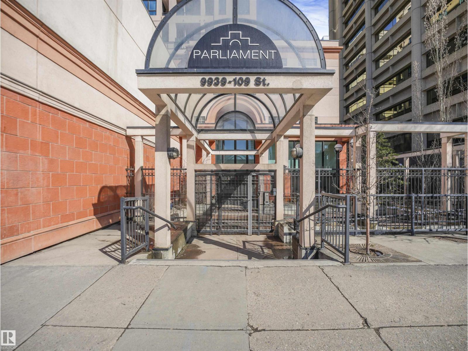 #1704 9939 109 ST NW - 30