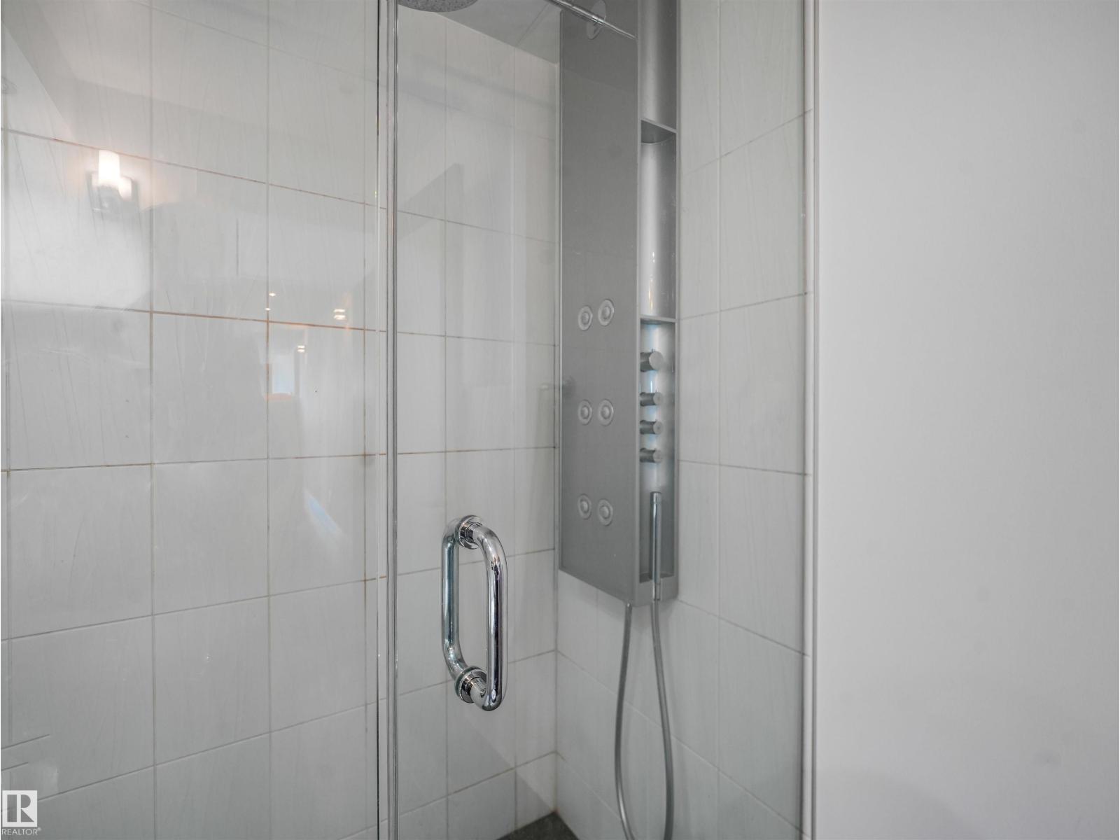 #1704 9939 109 ST NW - 17