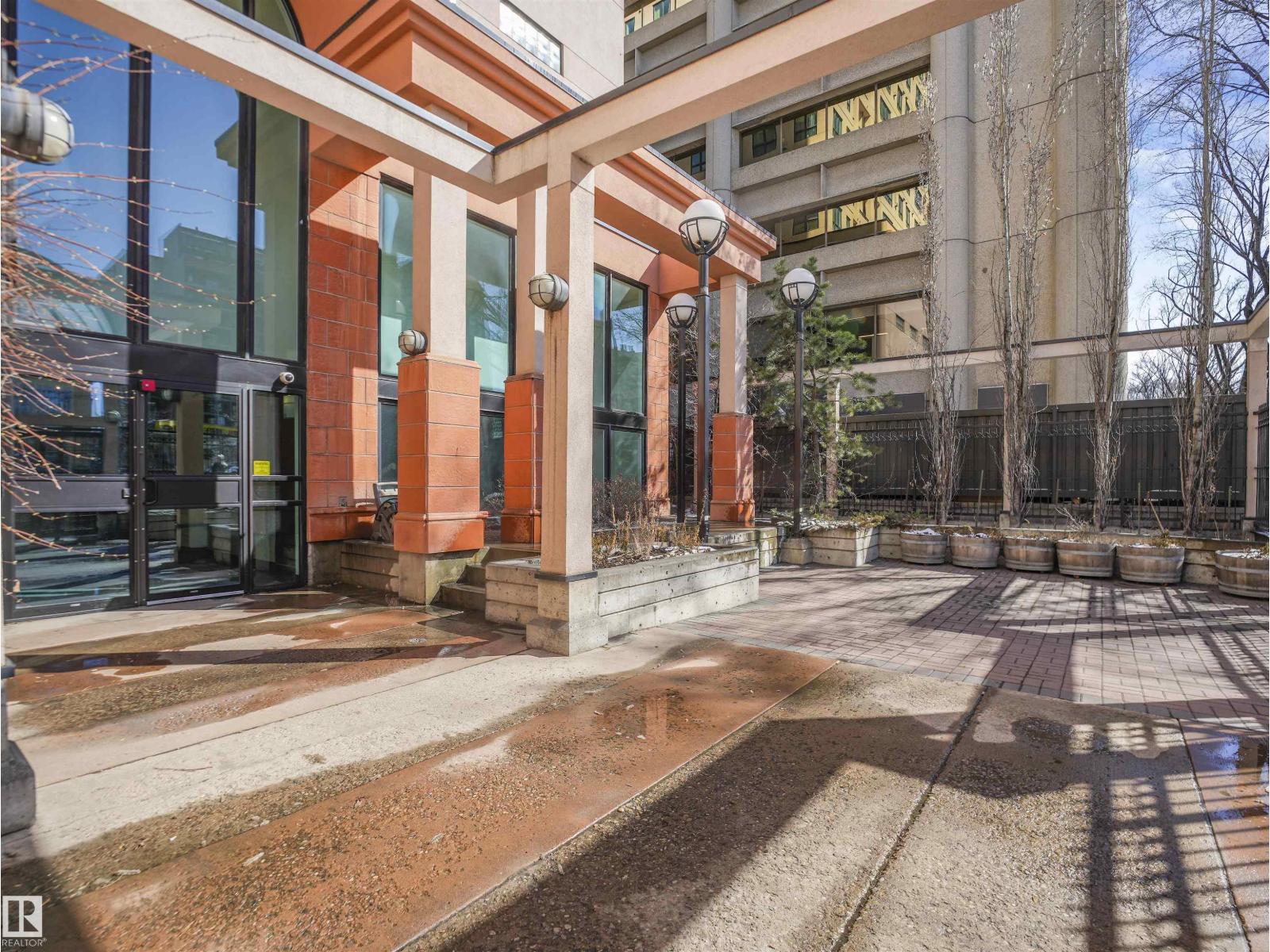 #1704 9939 109 ST NW - 31