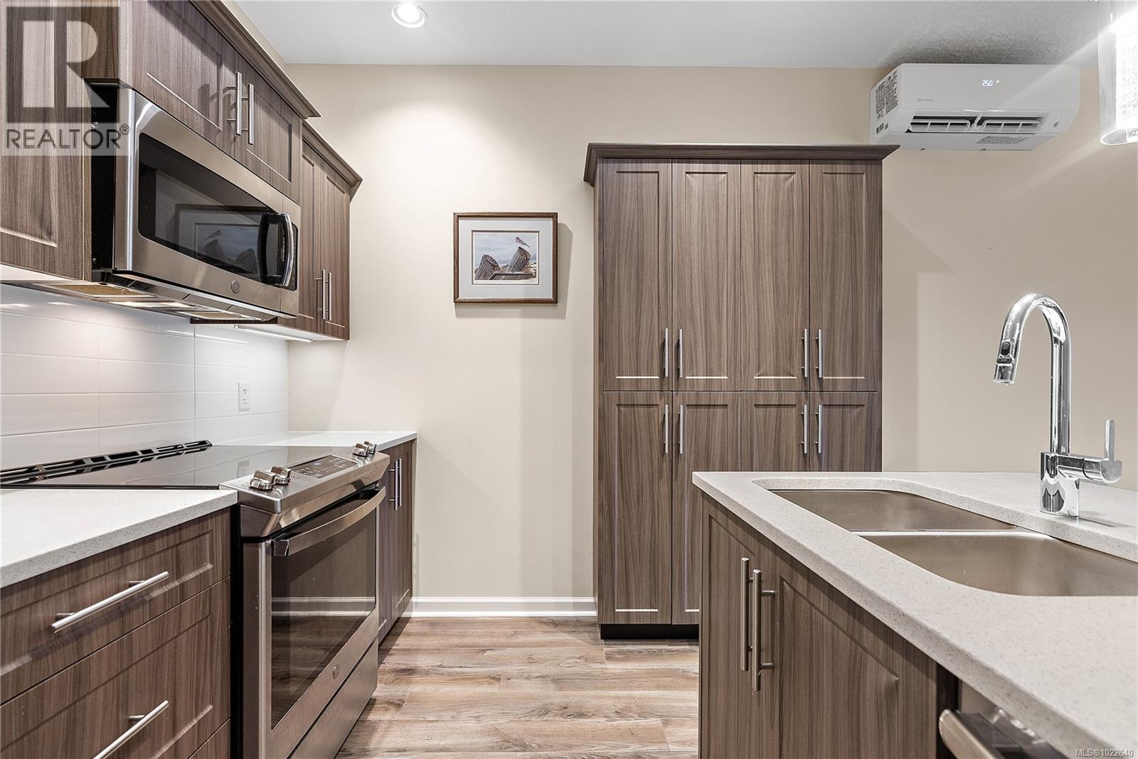 2427 Fern Way, Sooke