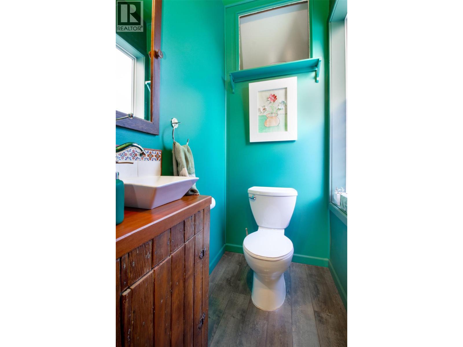 409 Third Street E, Revelstoke