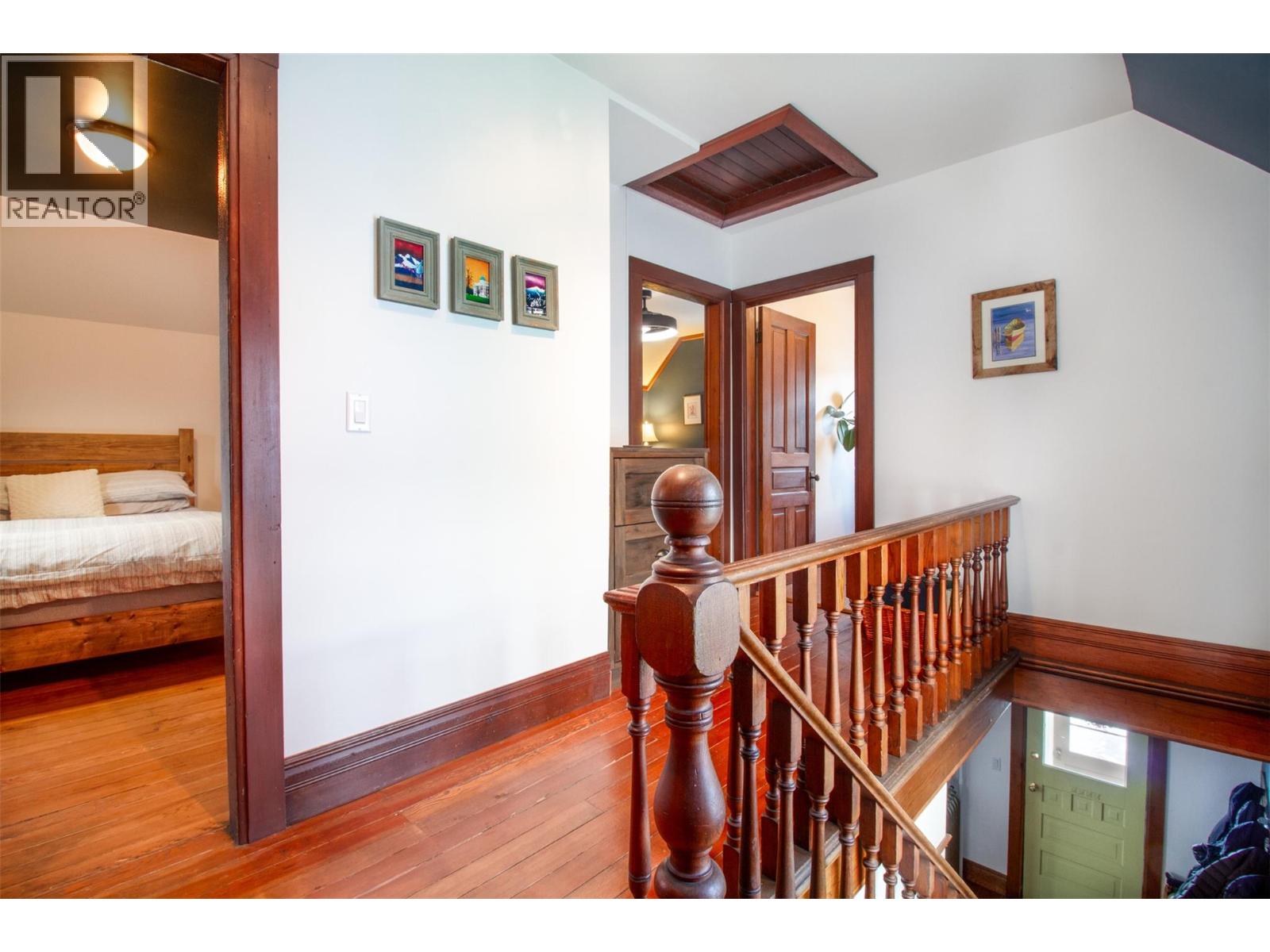 409 Third Street E, Revelstoke