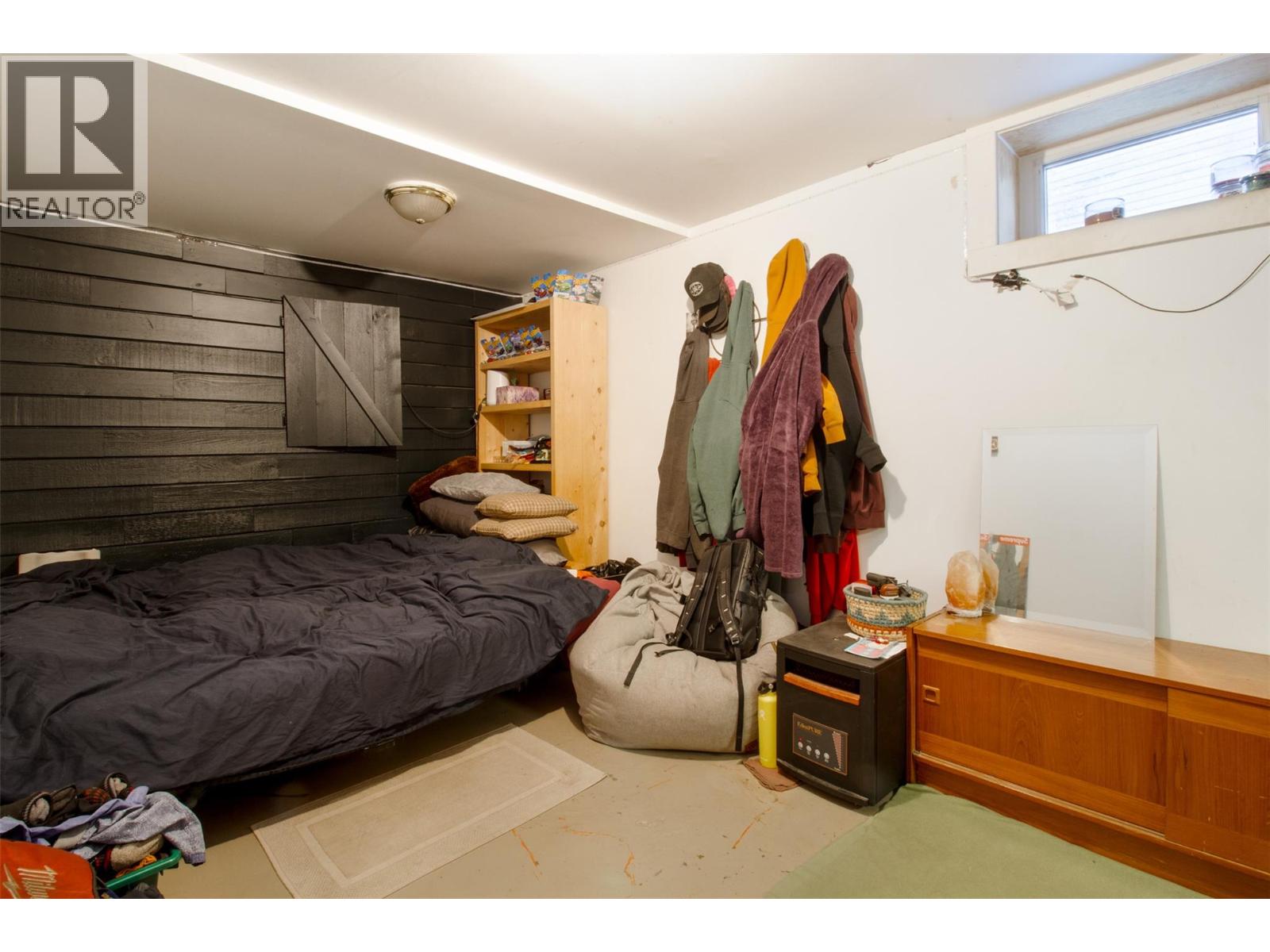 409 Third Street E, Revelstoke