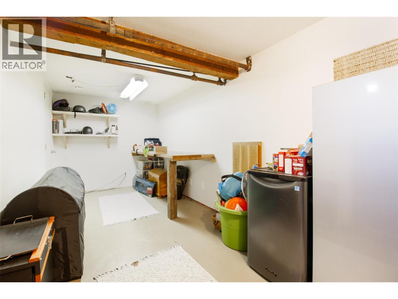 409 Third Street E, Revelstoke