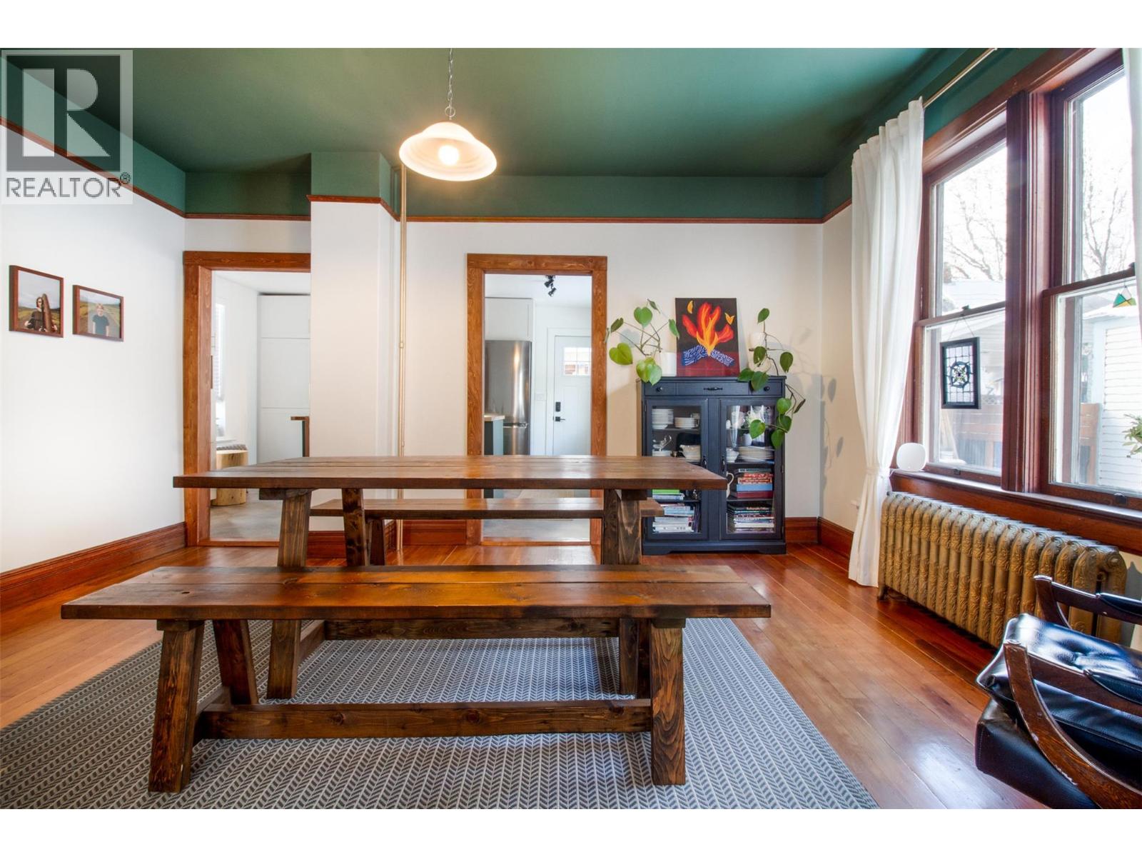 409 Third Street E, Revelstoke