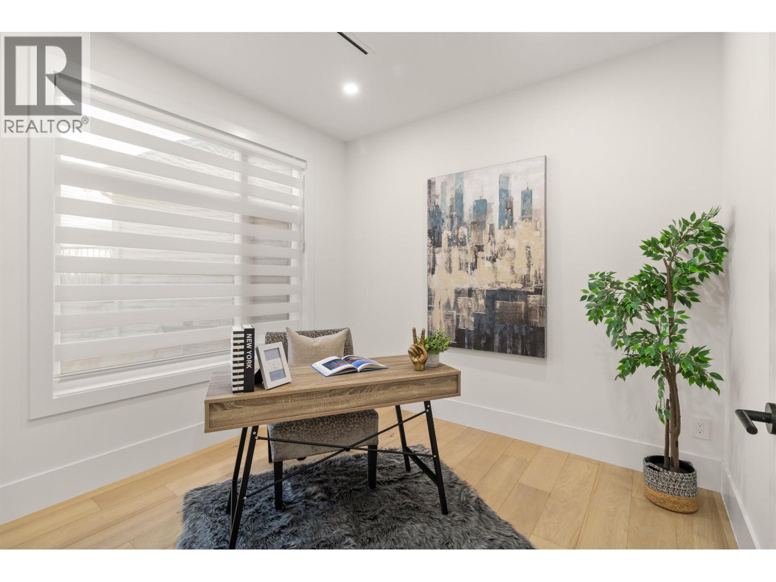 970 LAUREL COURT, Coquitlam