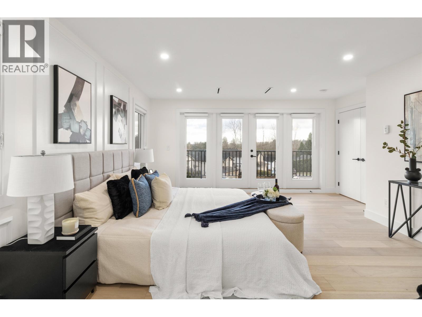 970 LAUREL COURT, Coquitlam