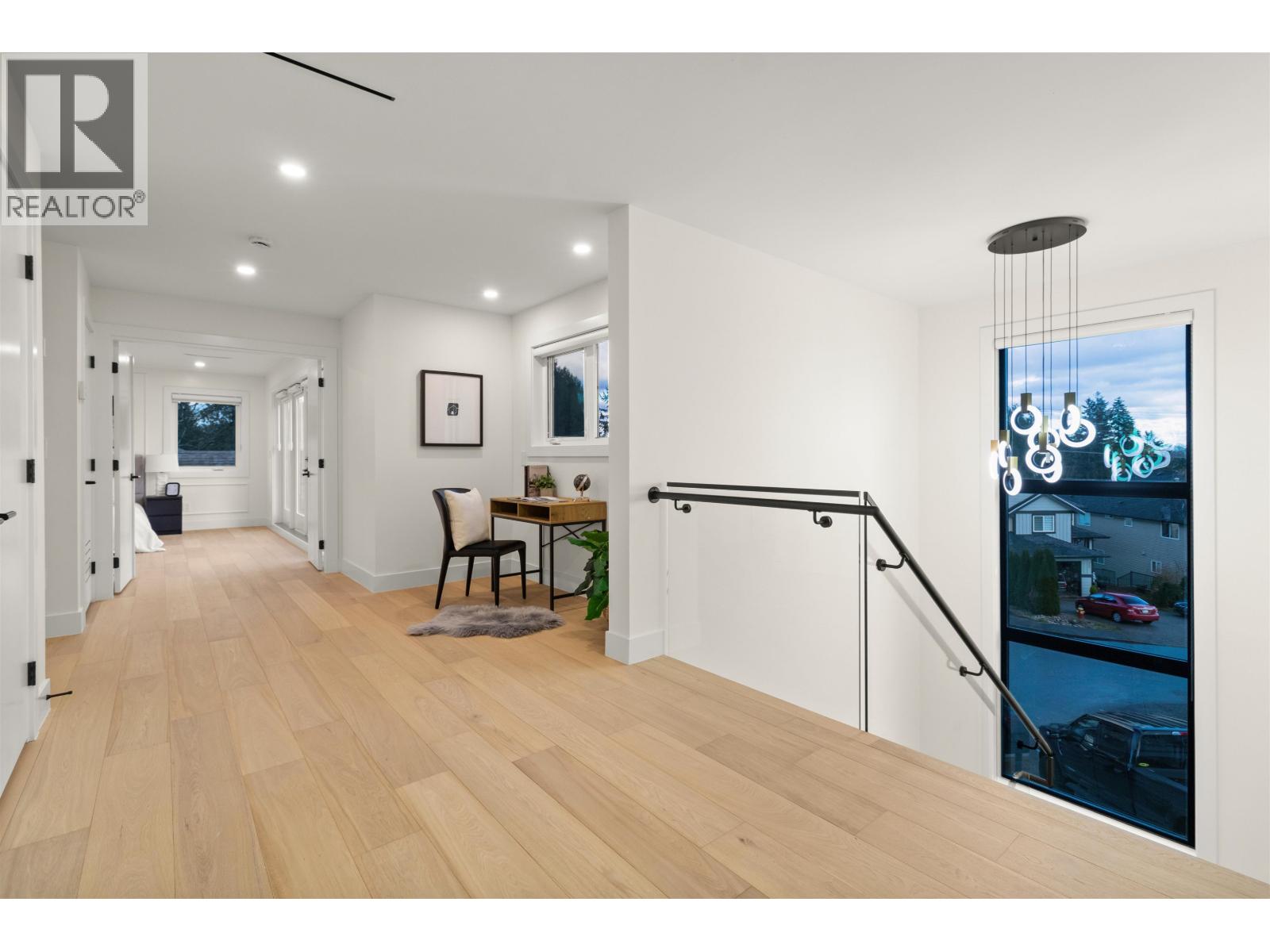 970 LAUREL COURT, Coquitlam