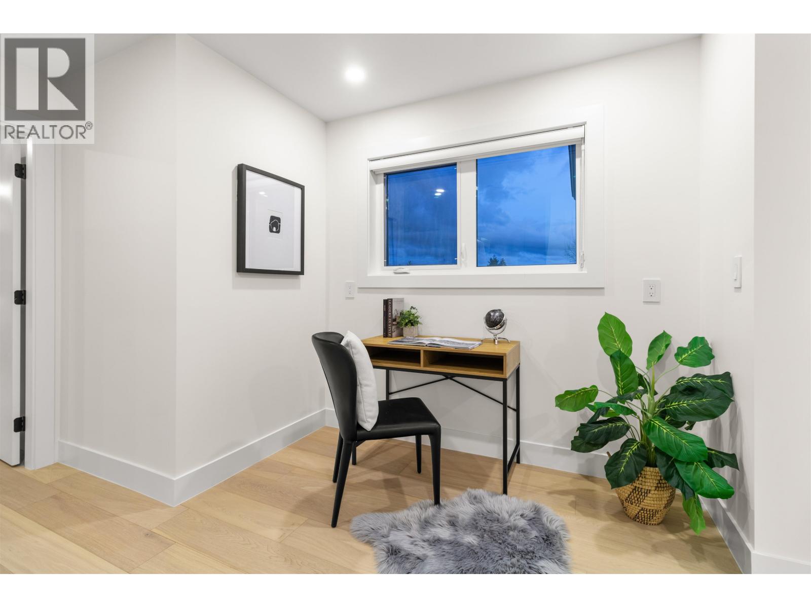 970 LAUREL COURT, Coquitlam