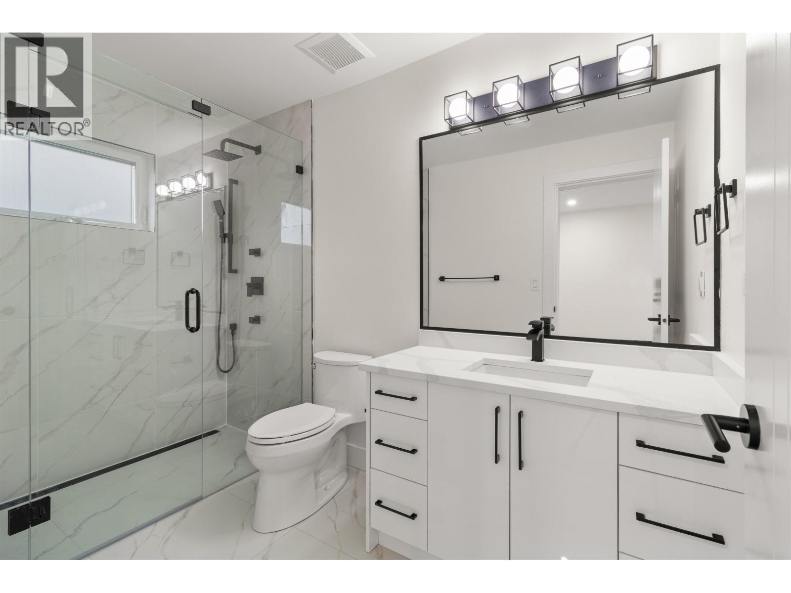 970 LAUREL COURT, Coquitlam