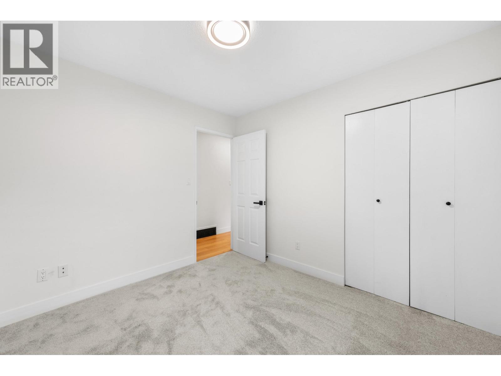 1777 CALEDONIA AVENUE, North Vancouver