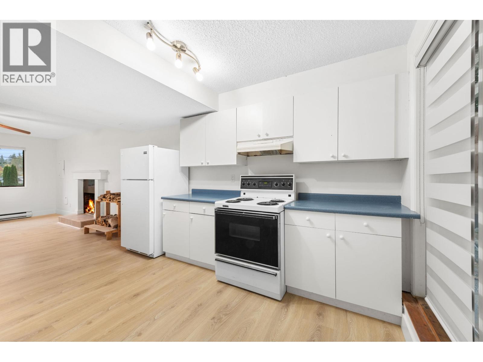 1777 CALEDONIA AVENUE, North Vancouver