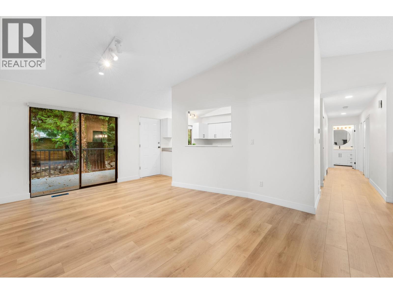 1777 CALEDONIA AVENUE, North Vancouver