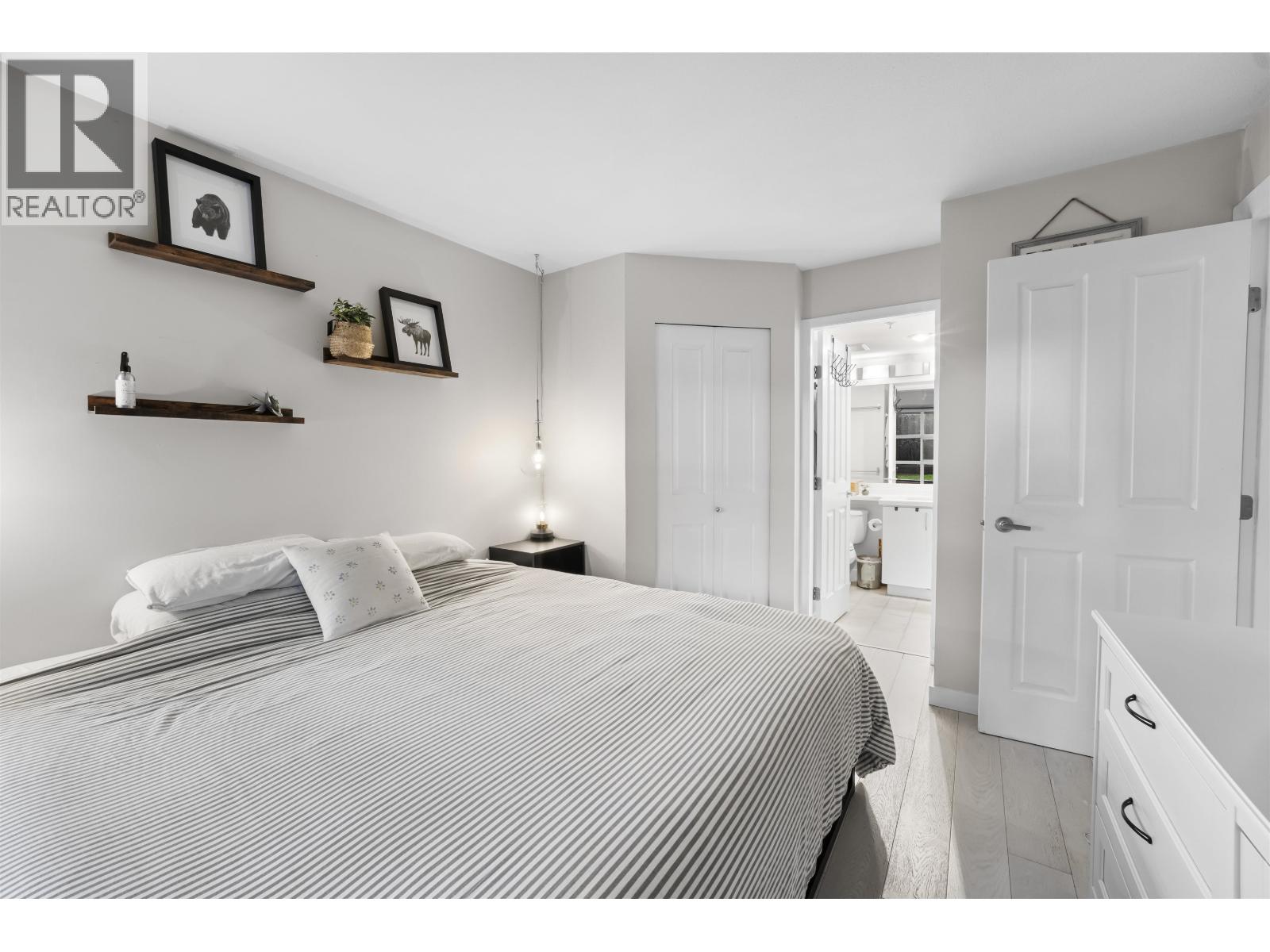 101 3023 W 4TH AVENUE, Vancouver