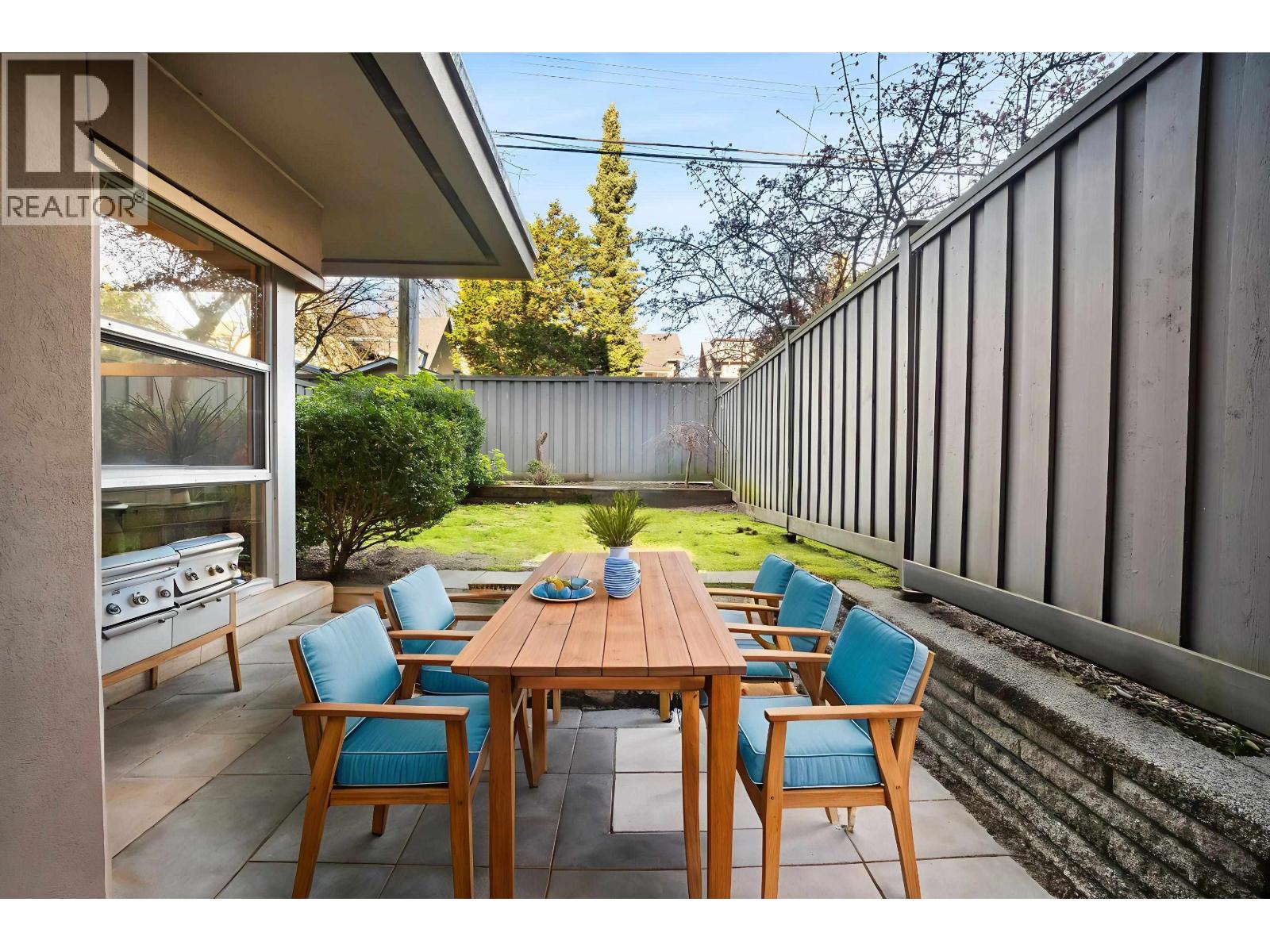 101 3023 W 4TH AVENUE, Vancouver