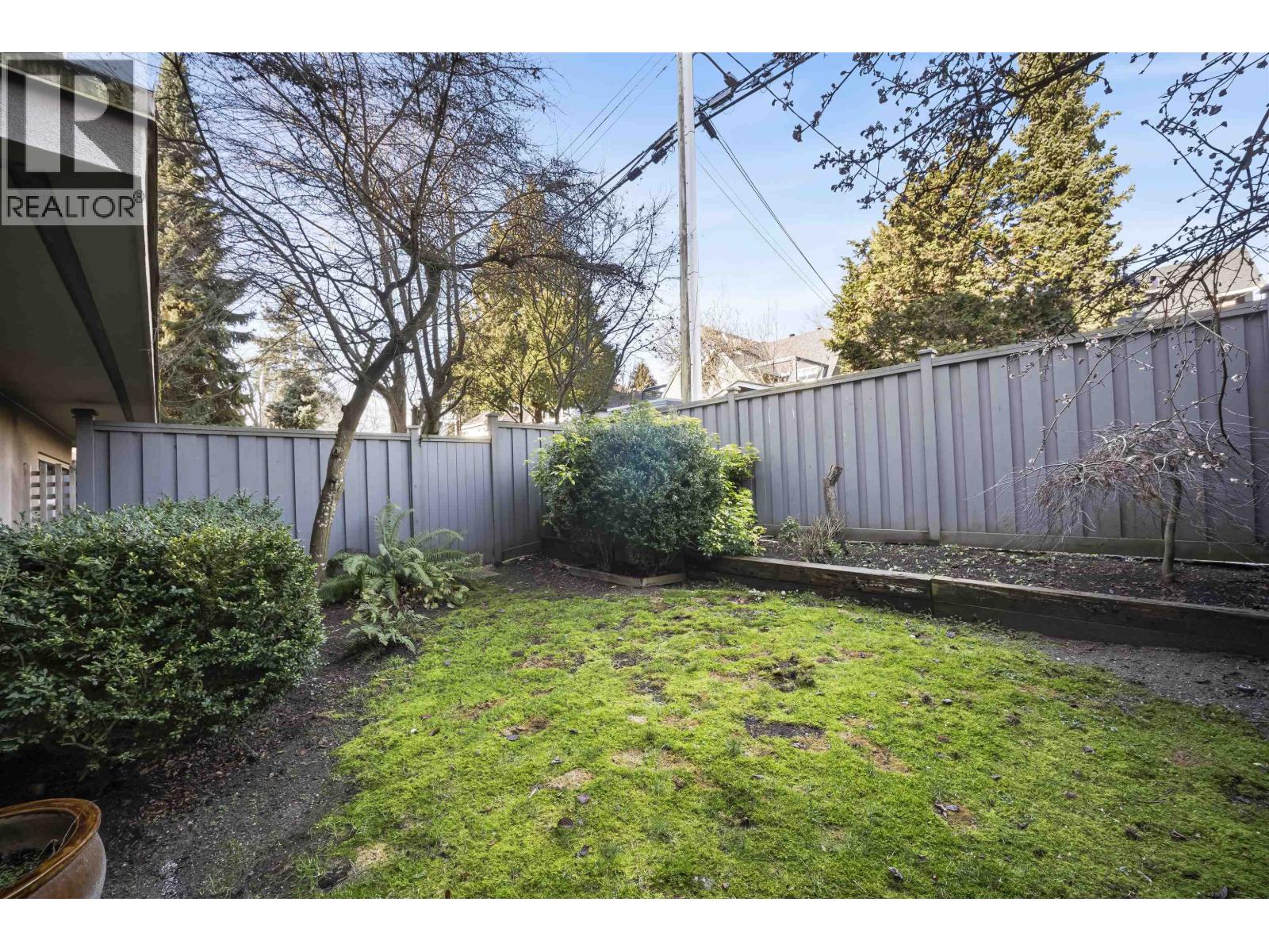 101 3023 W 4TH AVENUE, Vancouver