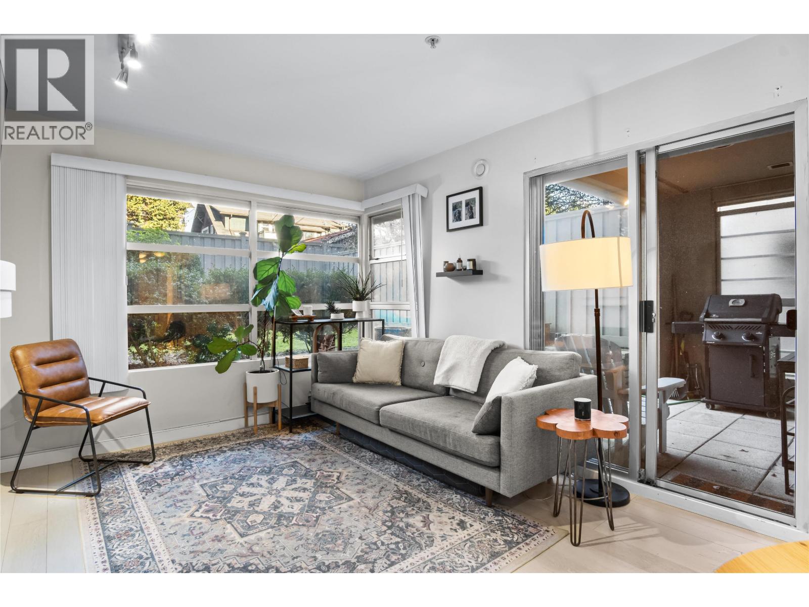 101 3023 W 4TH AVENUE, Vancouver