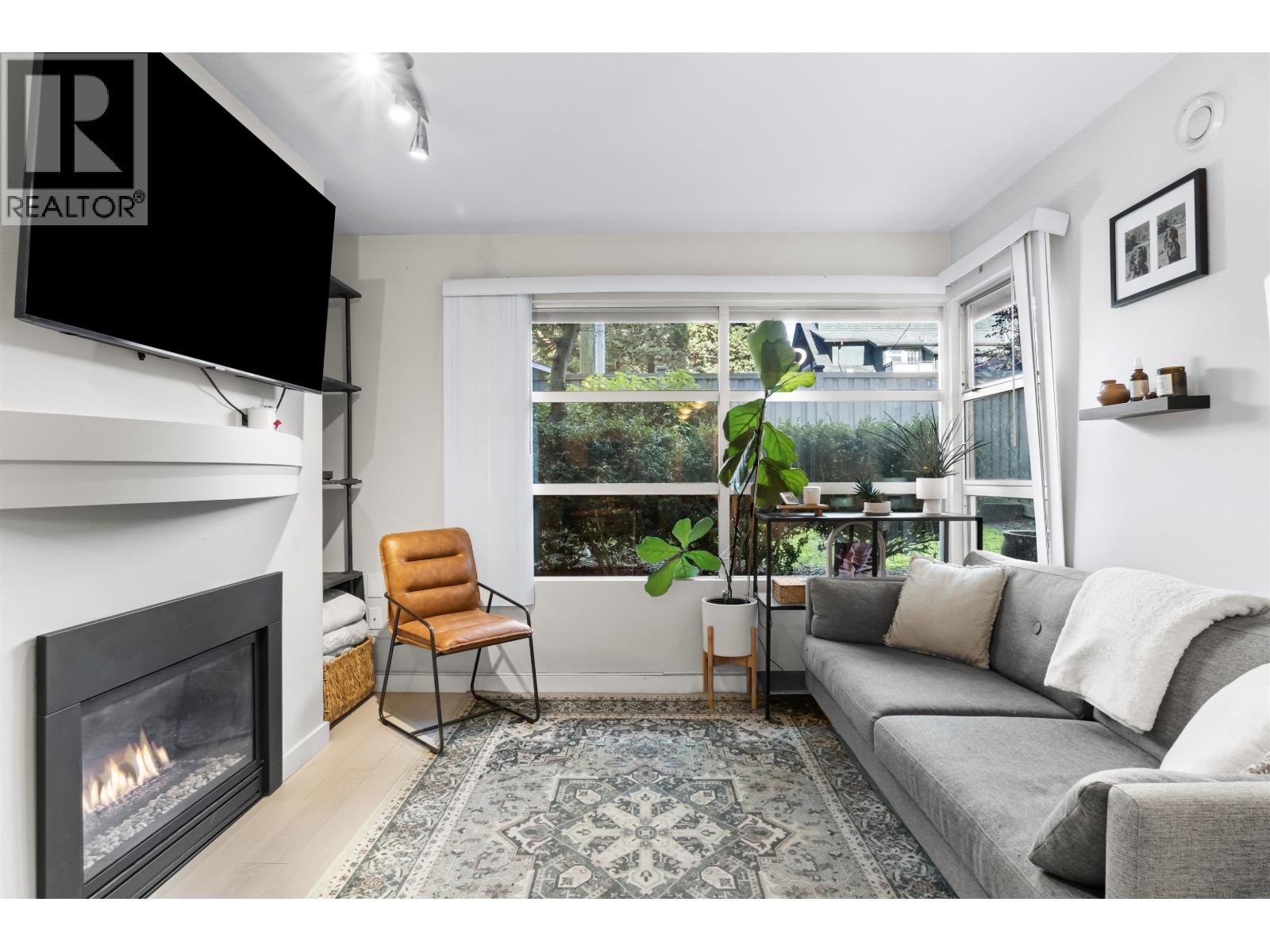 101 3023 W 4TH AVENUE, Vancouver