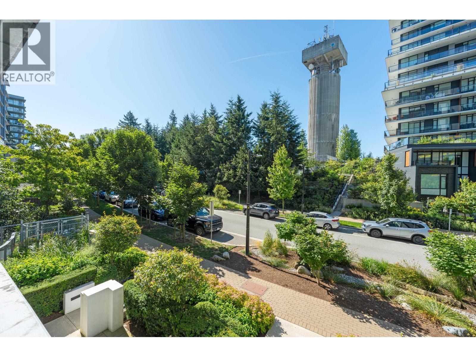 8980 UNIVERSITY CRESCENT, Burnaby