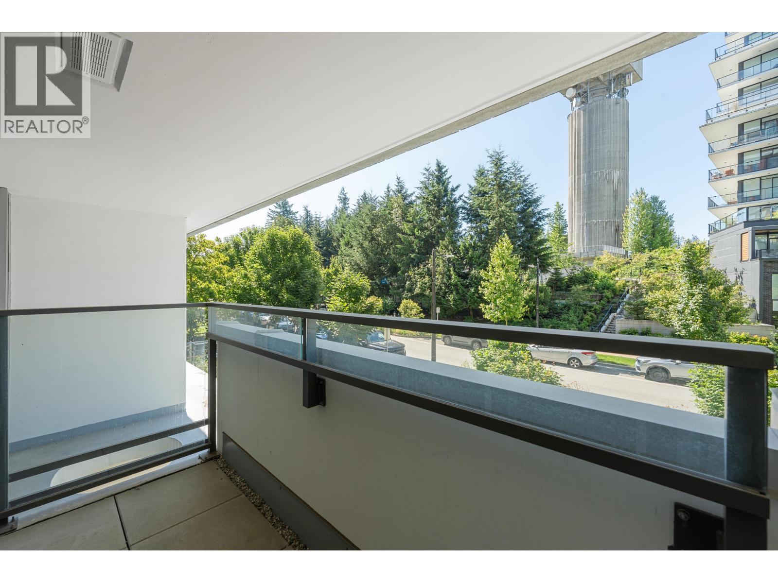 8980 UNIVERSITY CRESCENT, Burnaby