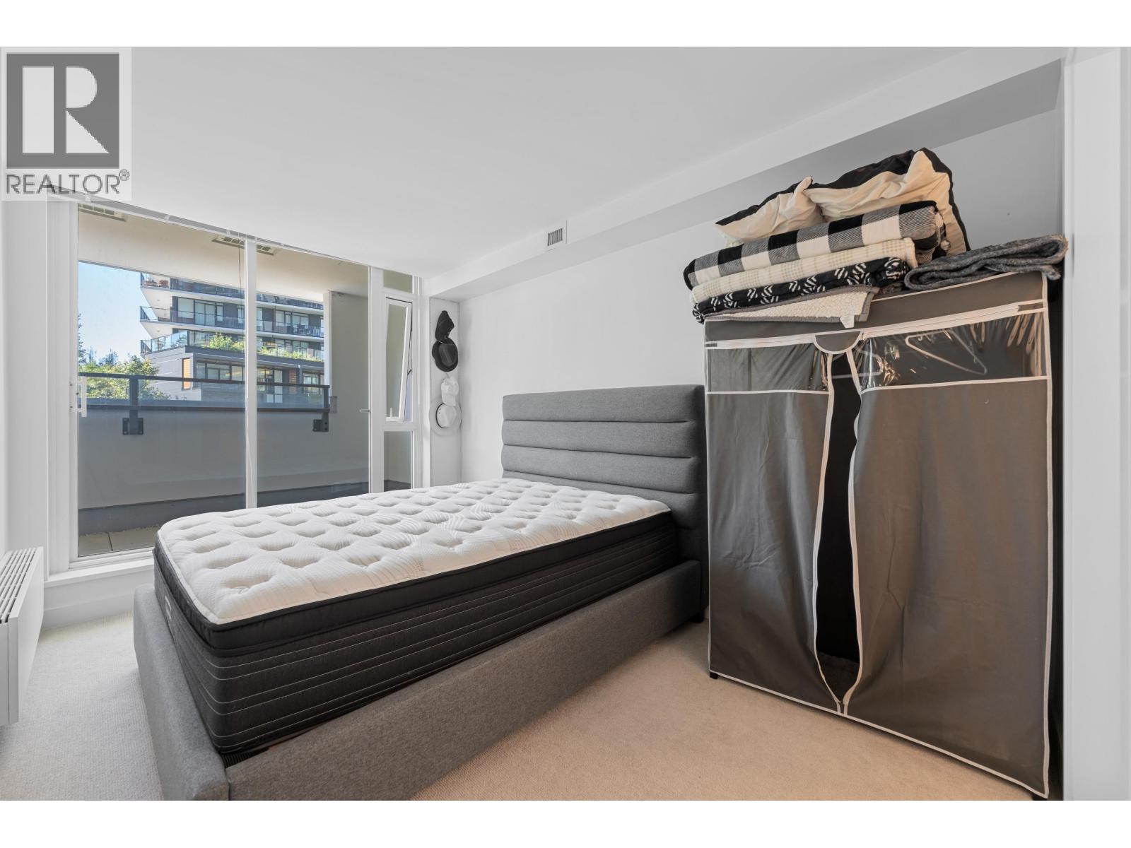 8980 UNIVERSITY CRESCENT, Burnaby