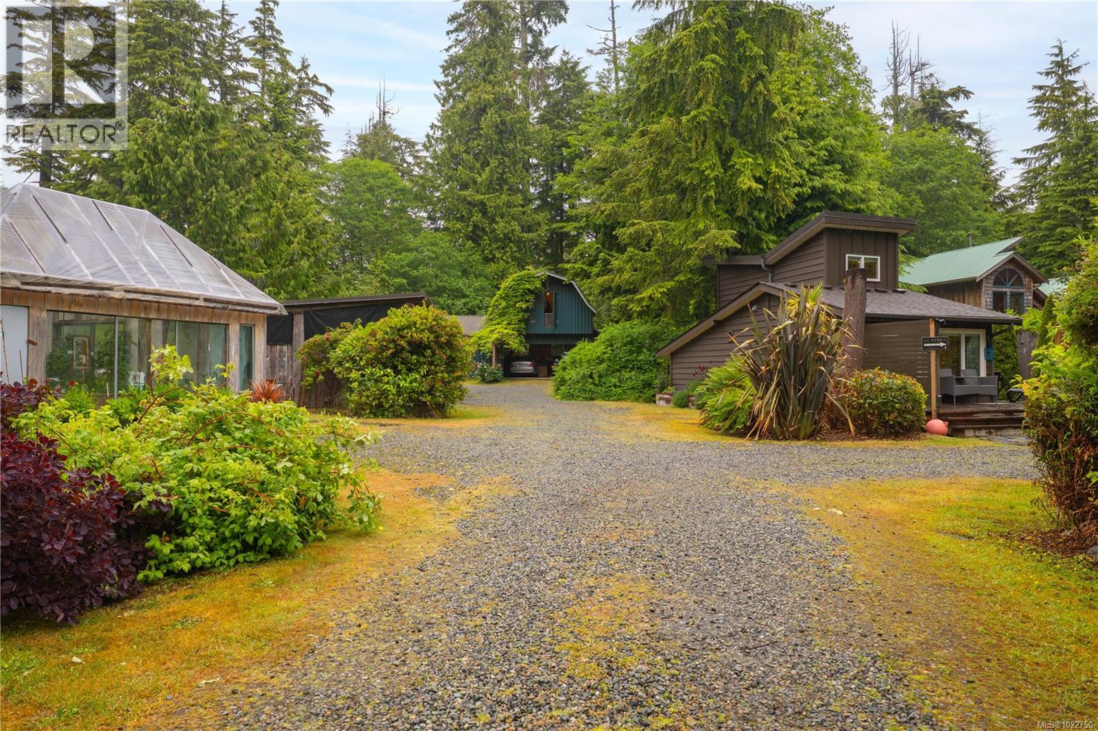 1364 Chesterman Beach Rd, Tofino