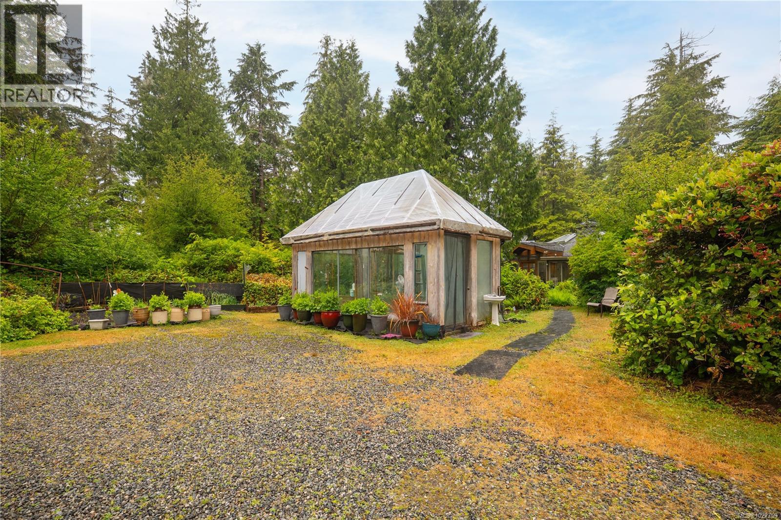 1364 Chesterman Beach Rd, Tofino