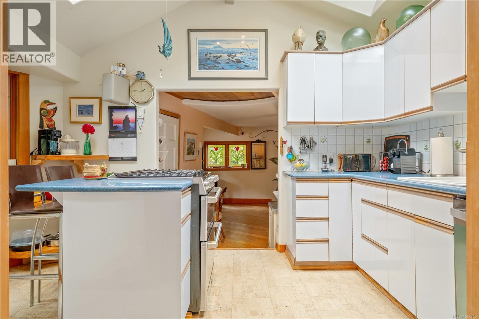 1364 Chesterman Beach Rd, Tofino