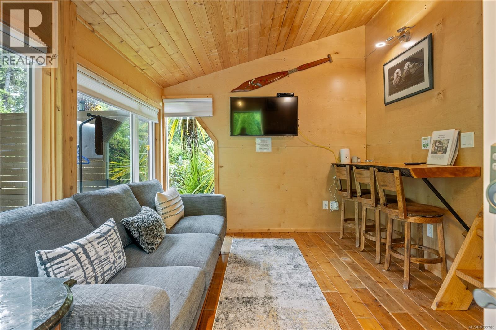 1364 Chesterman Beach Rd, Tofino