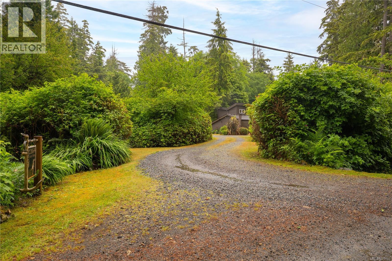 1364 Chesterman Beach Rd, Tofino