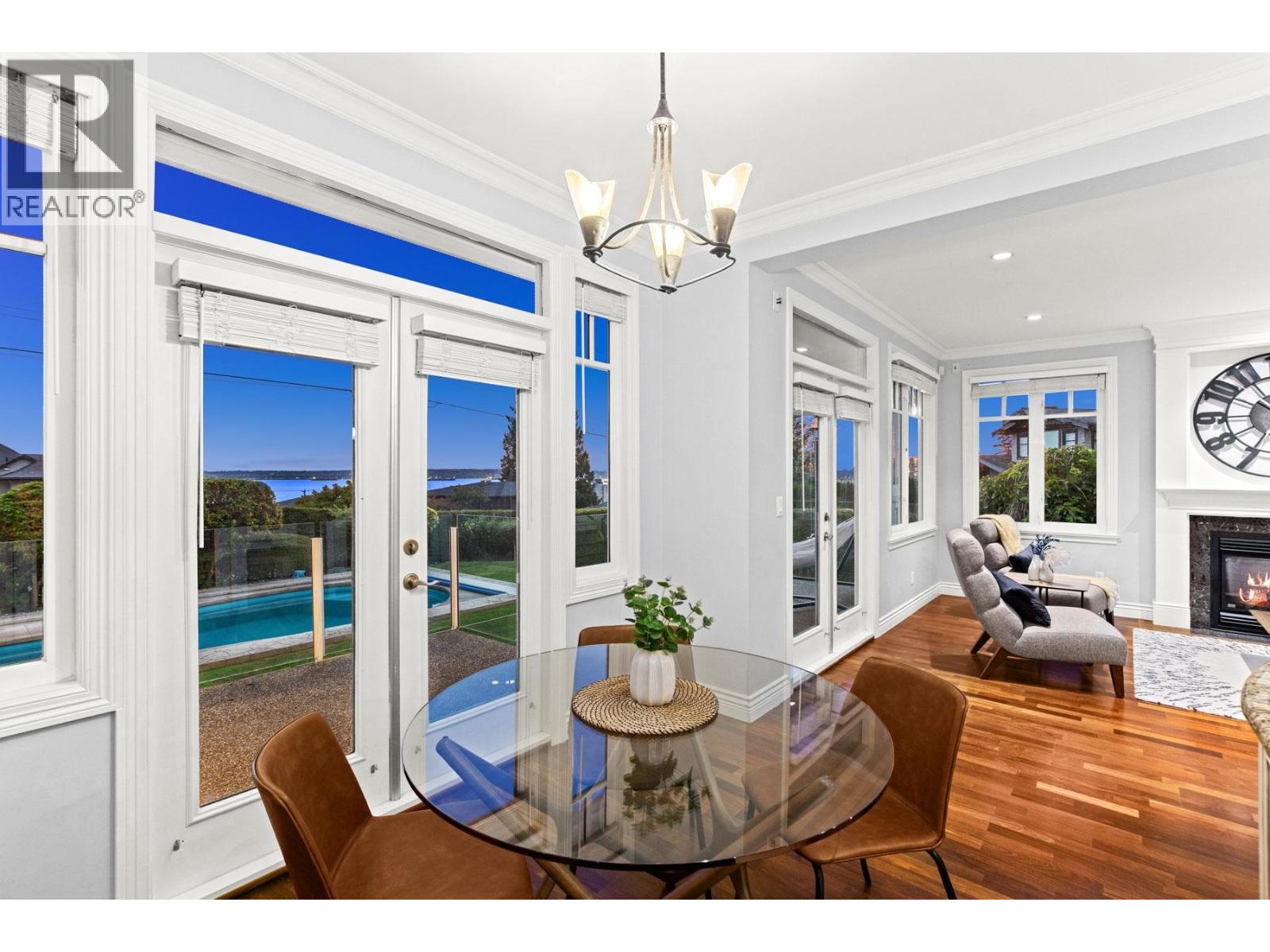 1197 FULTON AVENUE, West Vancouver