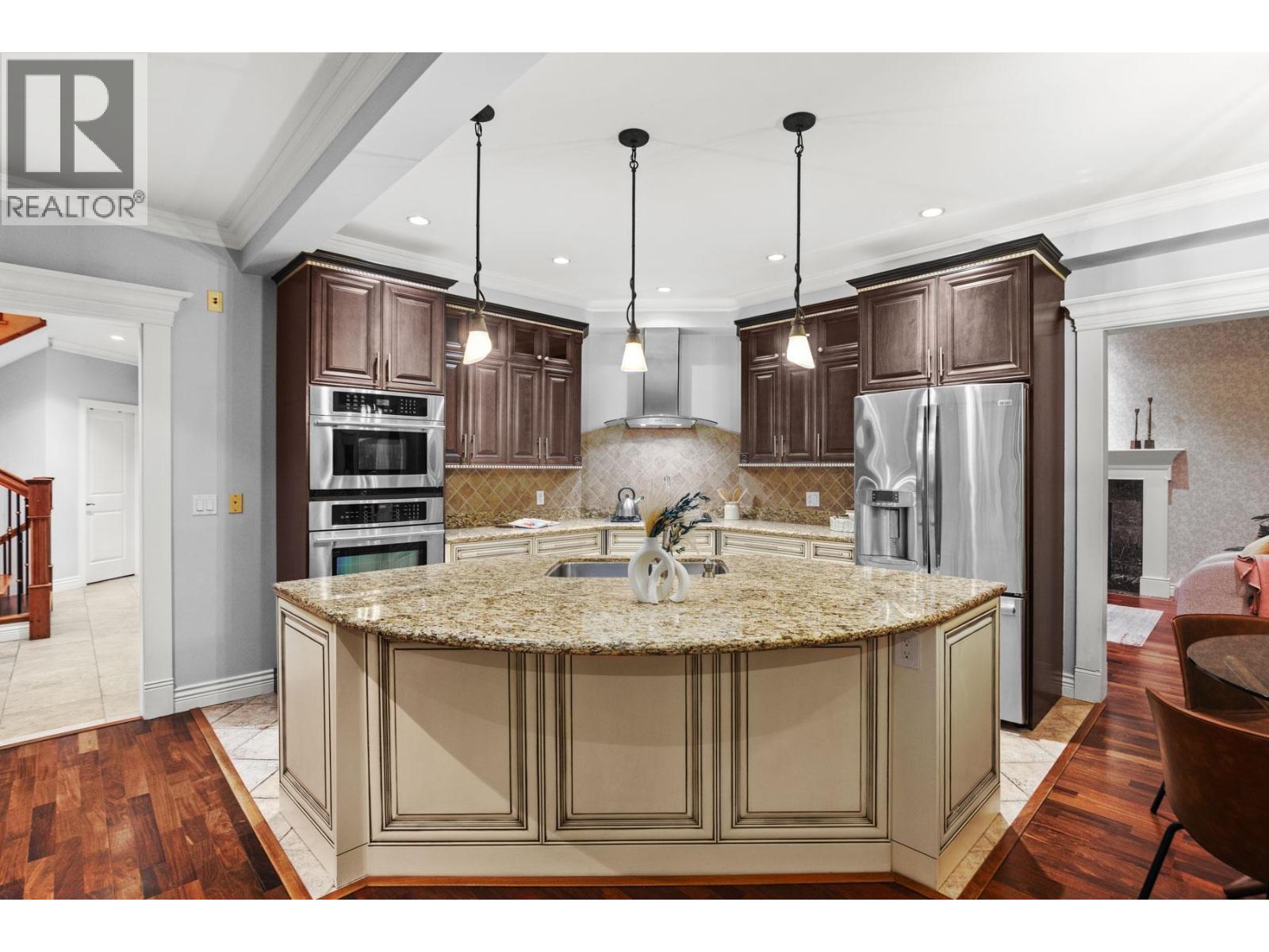 1197 FULTON AVENUE, West Vancouver