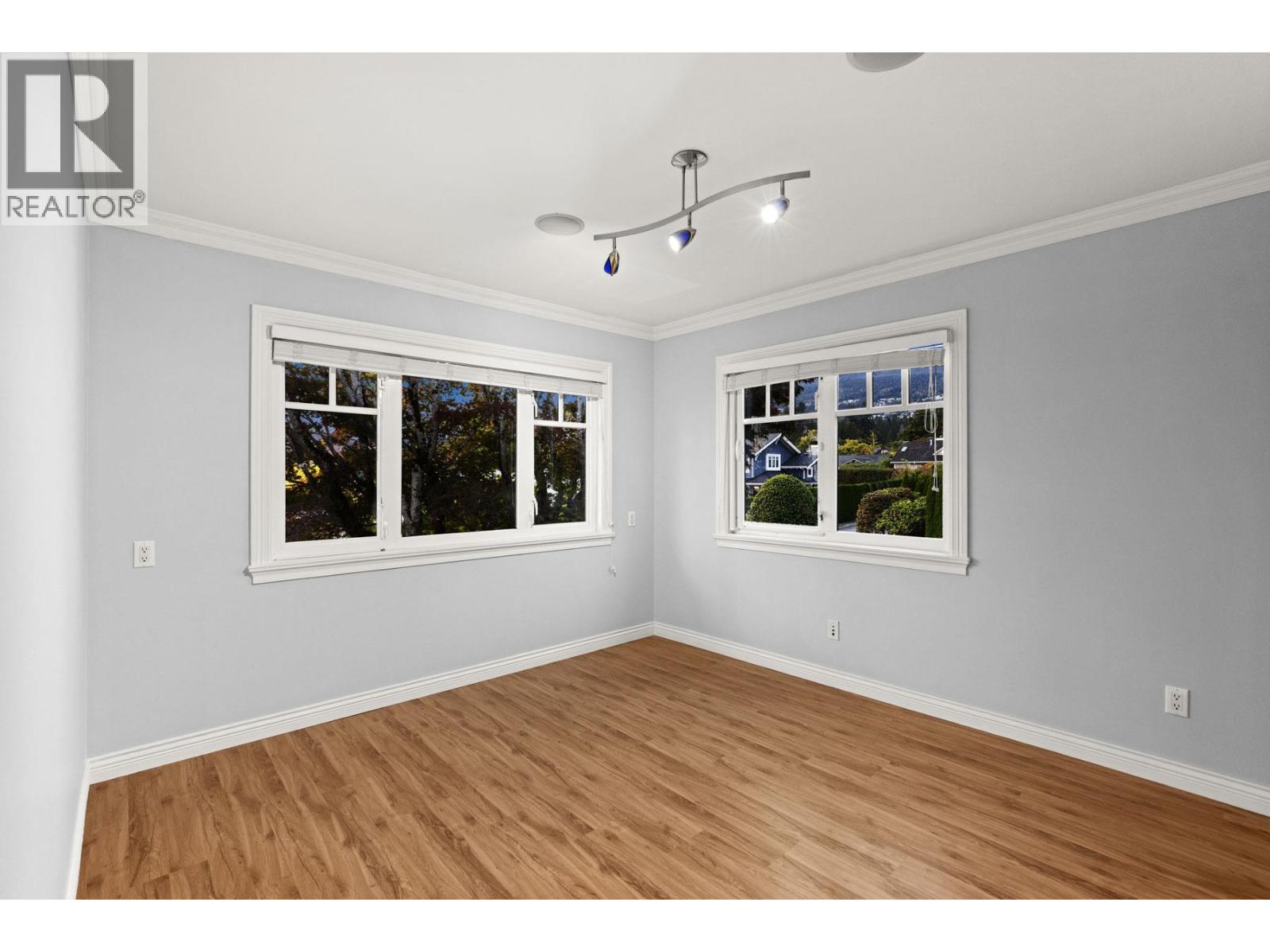 1197 FULTON AVENUE, West Vancouver